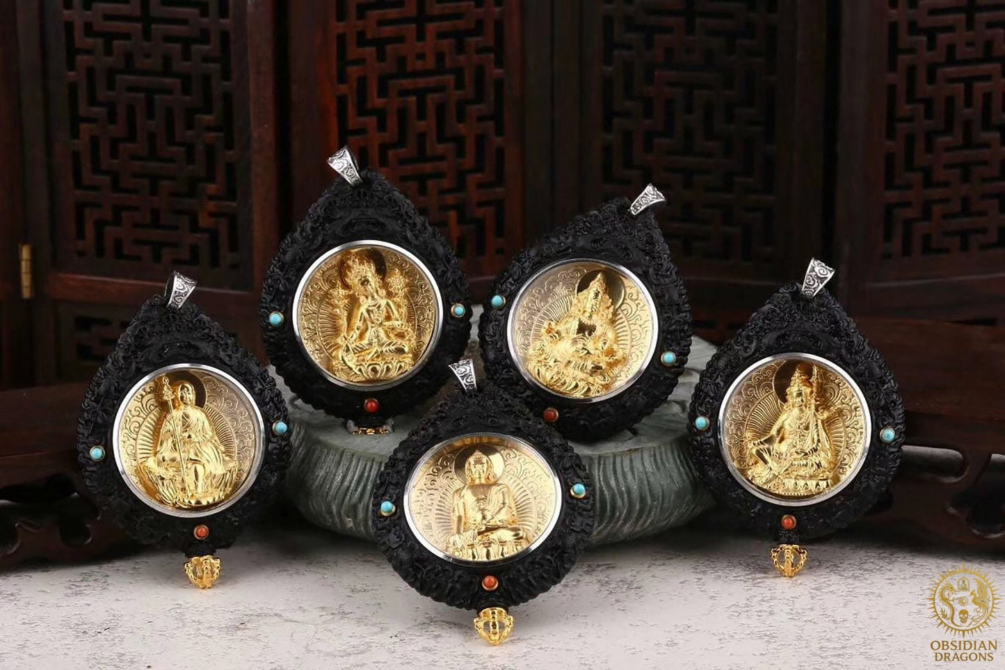 Amulette Bouddhiste - Bodhisattva manjushri - Ébène Or & Turquoise | obsidian dragons