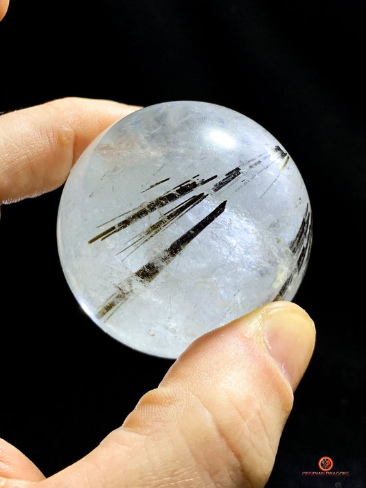 Boule de Cristal de Roche - Inclusions de Tourmalines Vertes | obsidian dragons