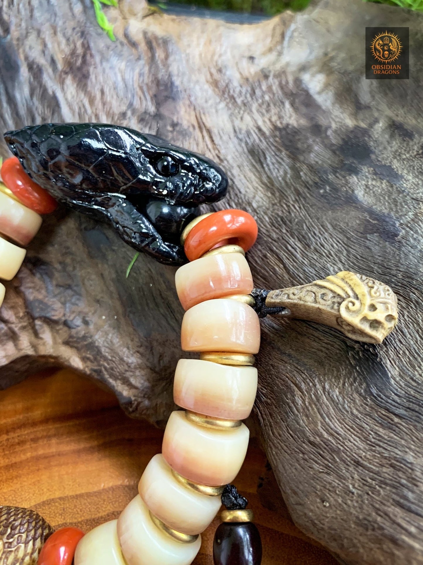 Bracelet Chamanique-Cobra et os-Rituel tantrique Himalayen | obsidian dragons