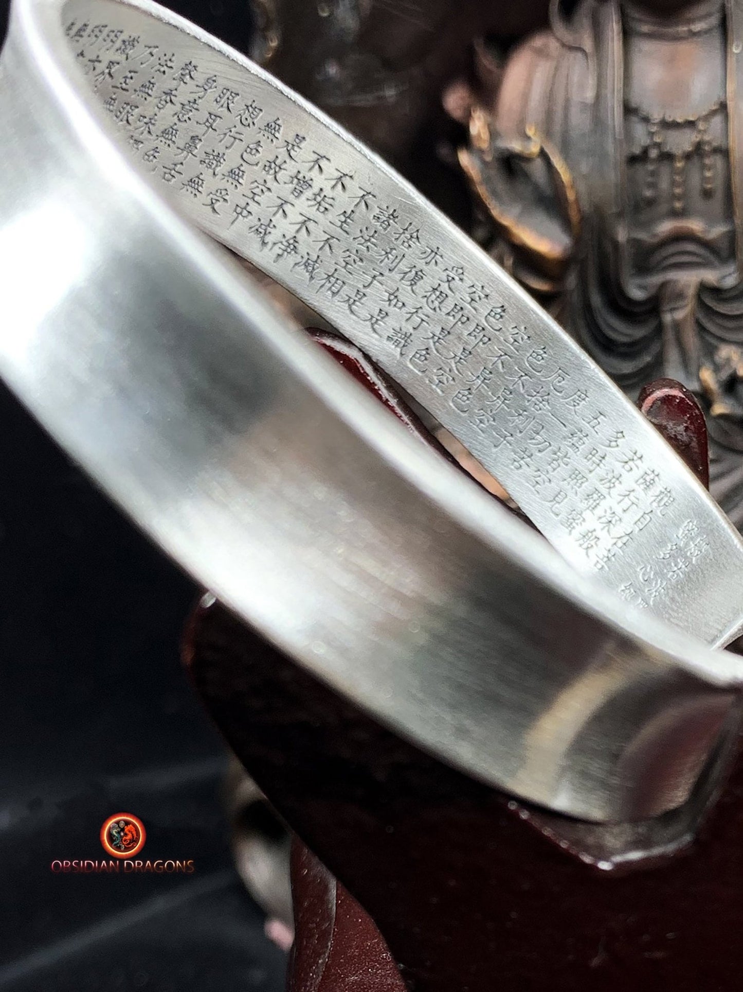 Bracelet Manchette Bouddhiste en Argent 999 - Sutra du Cœur | obsidian dragons
