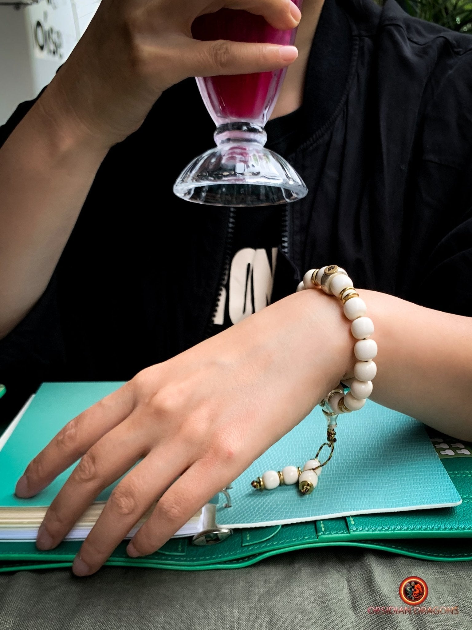 Bracelet bouddhiste en ivoire de mammouth - Syllabe Ham | obsidian dragons