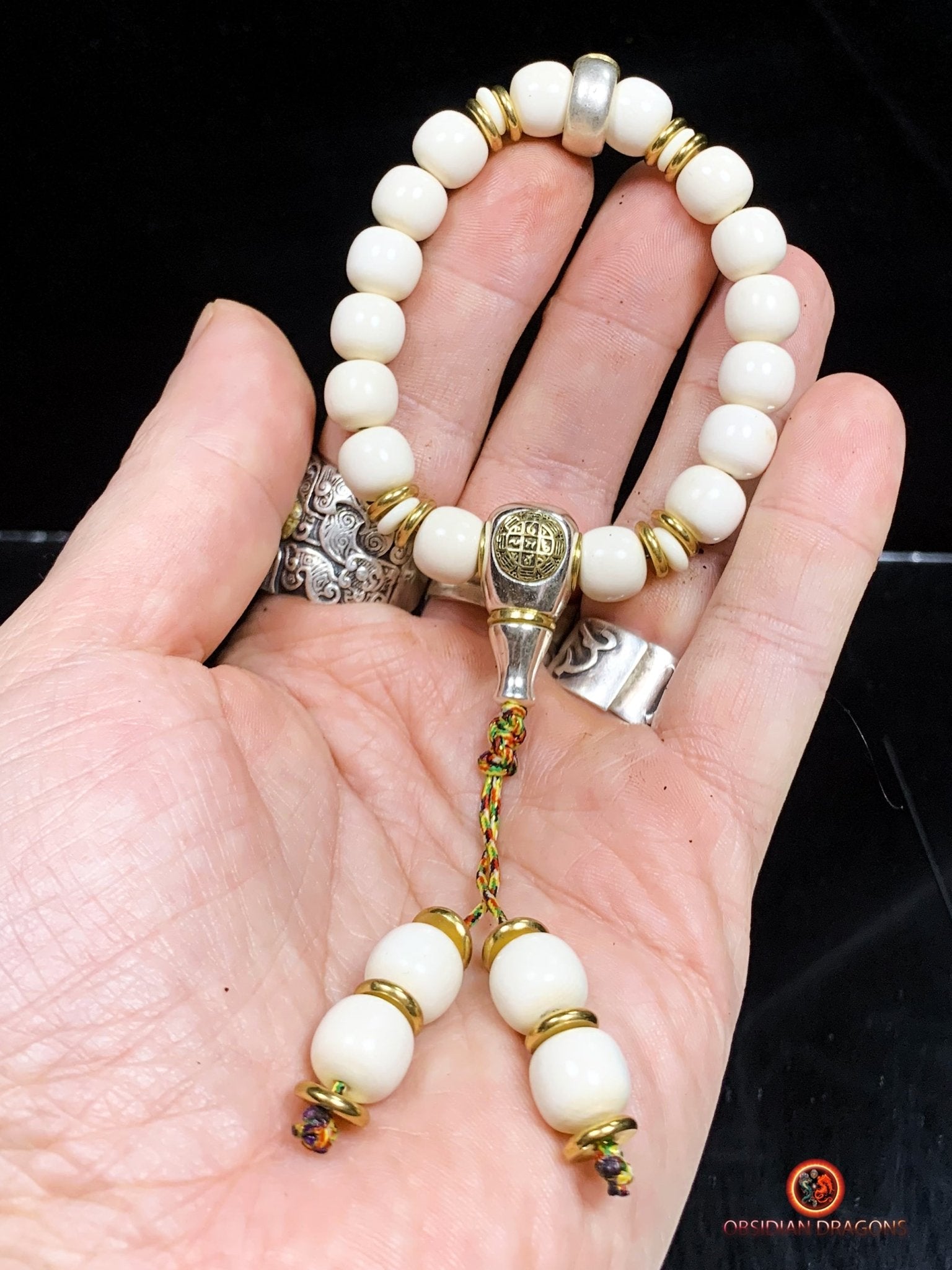 Bracelet bouddhiste en ivoire de mammouth - Syllabe Ham | obsidian dragons