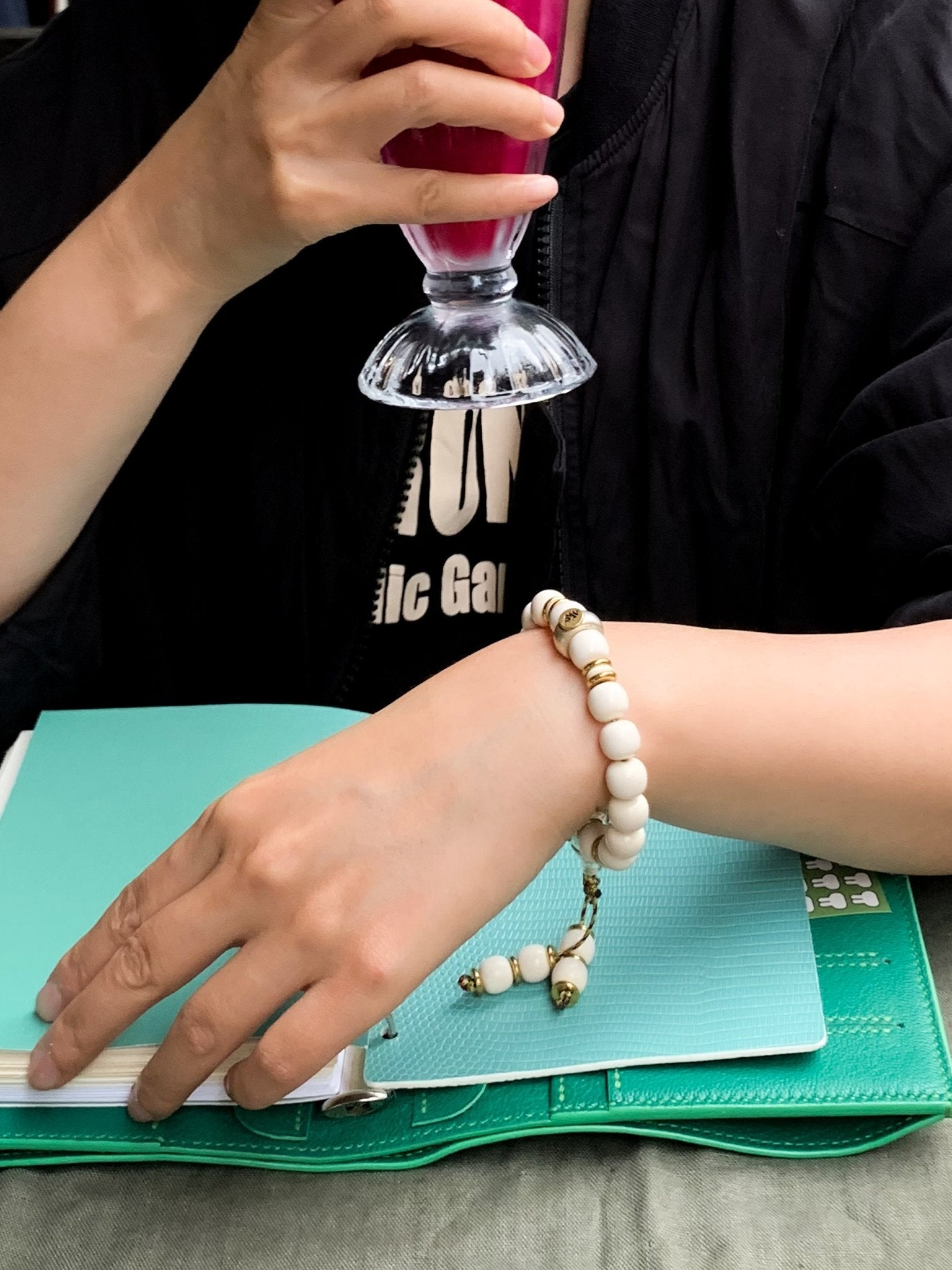 Bracelet bouddhiste en ivoire de mammouth - Syllabe Ham | obsidian dragons