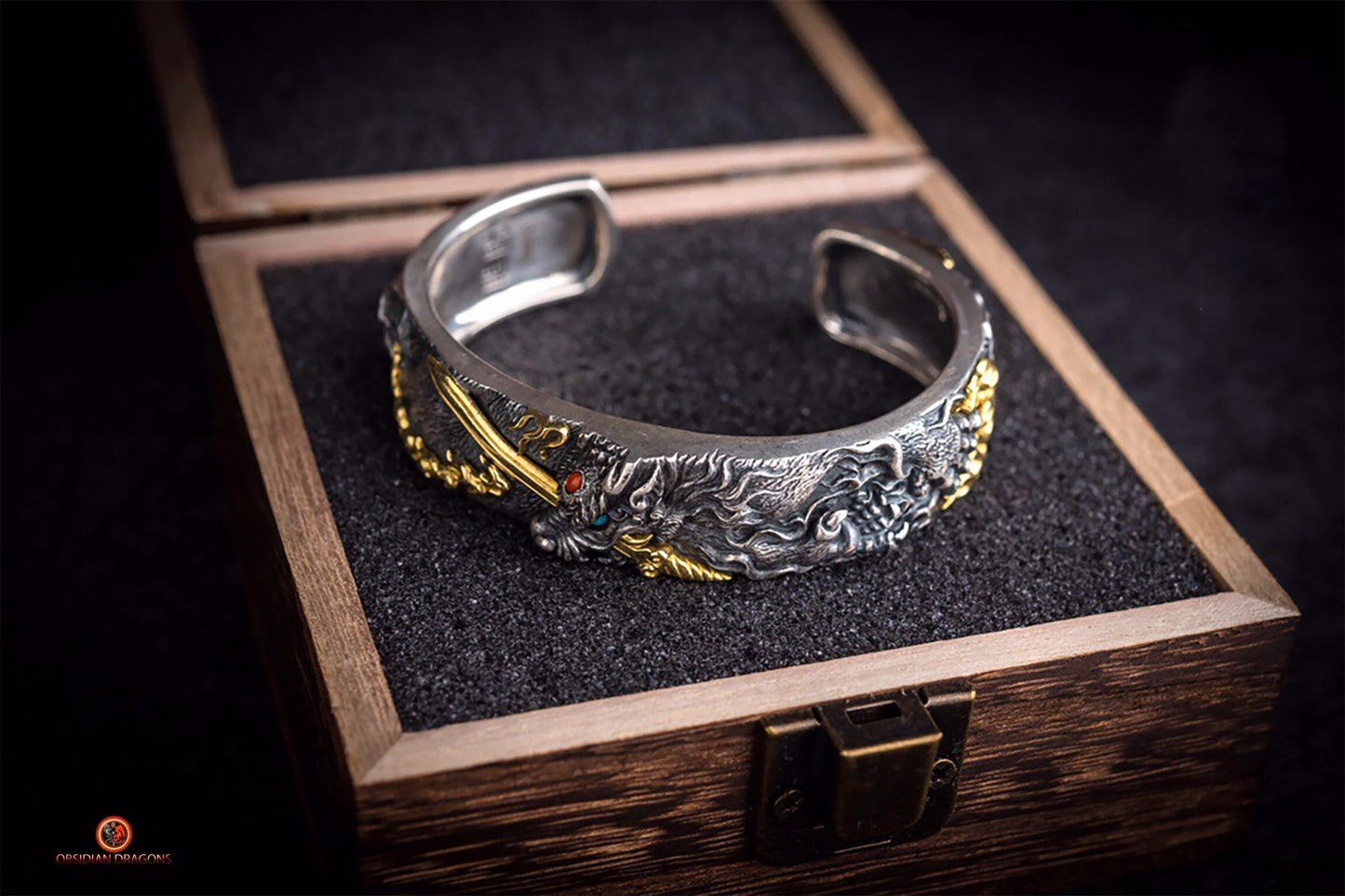 Bracelet Manchette Dragon Yazi en Argent - Force et Protection | obsidian dragons