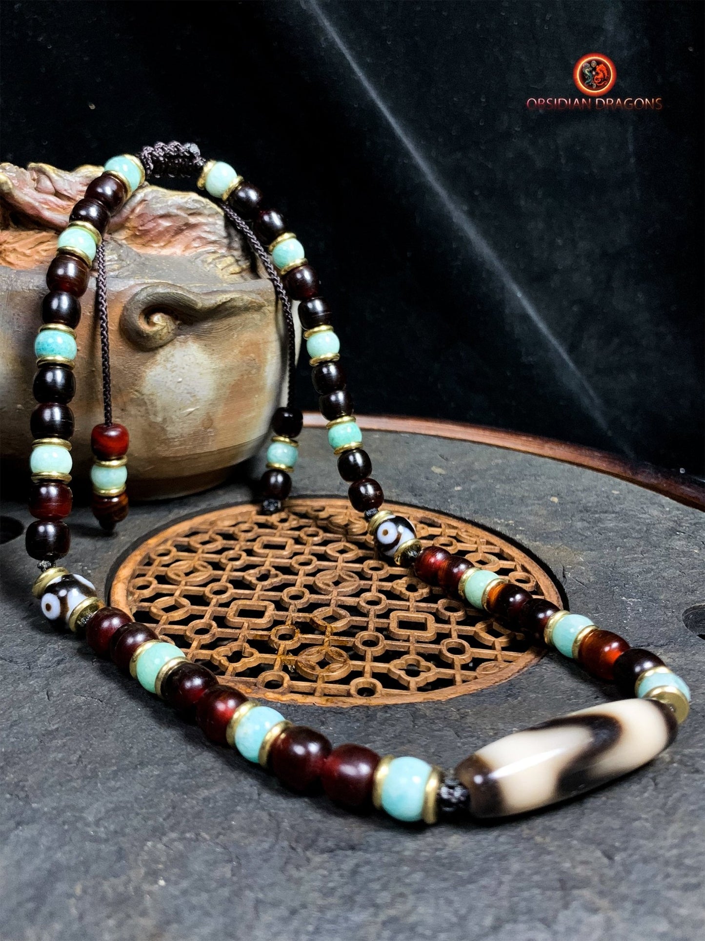 Collier DZI- Amulette tibétaine- DZI à dents de tigre | obsidian dragons