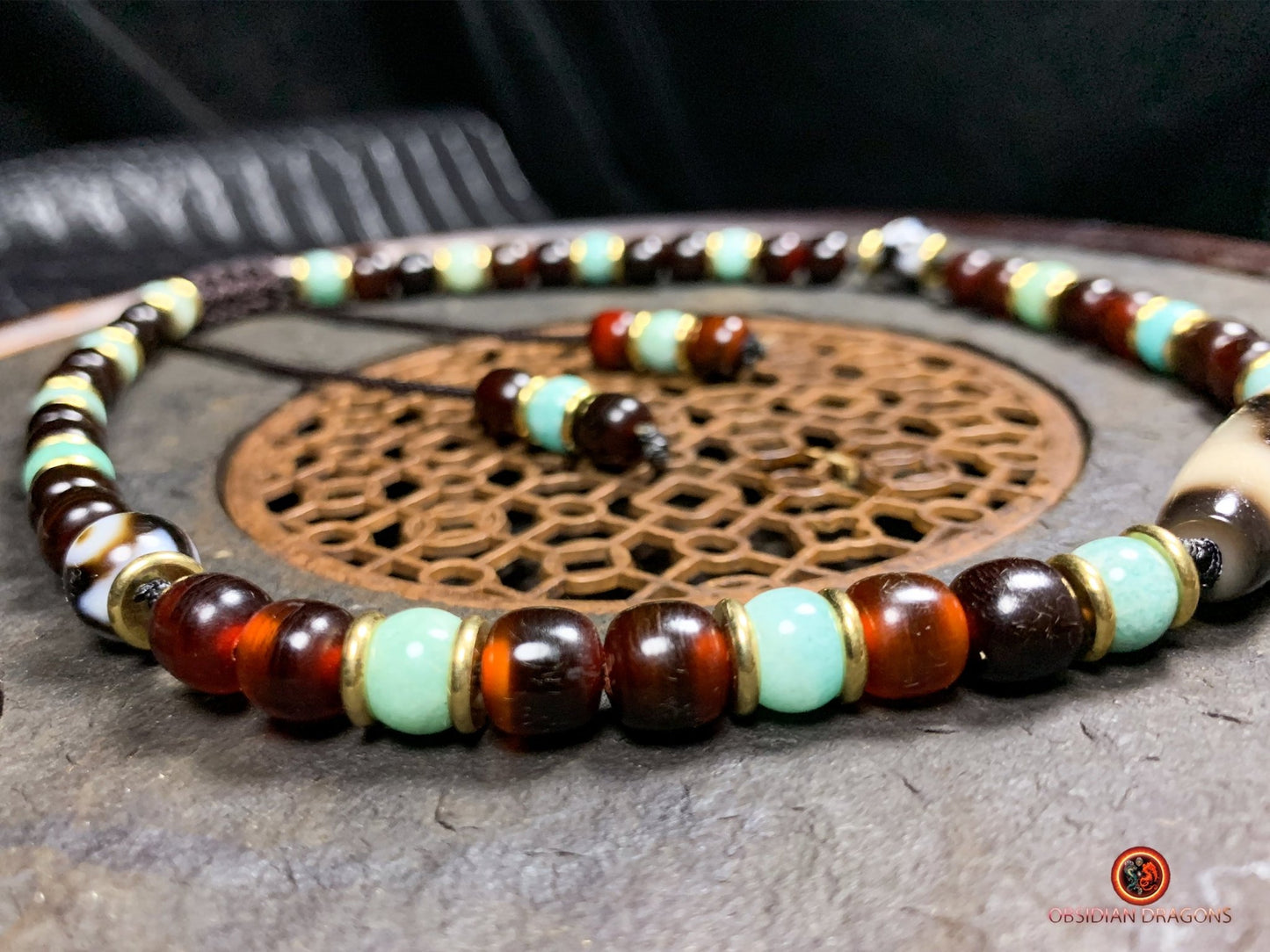 Collier DZI- Amulette tibétaine- DZI à dents de tigre | obsidian dragons