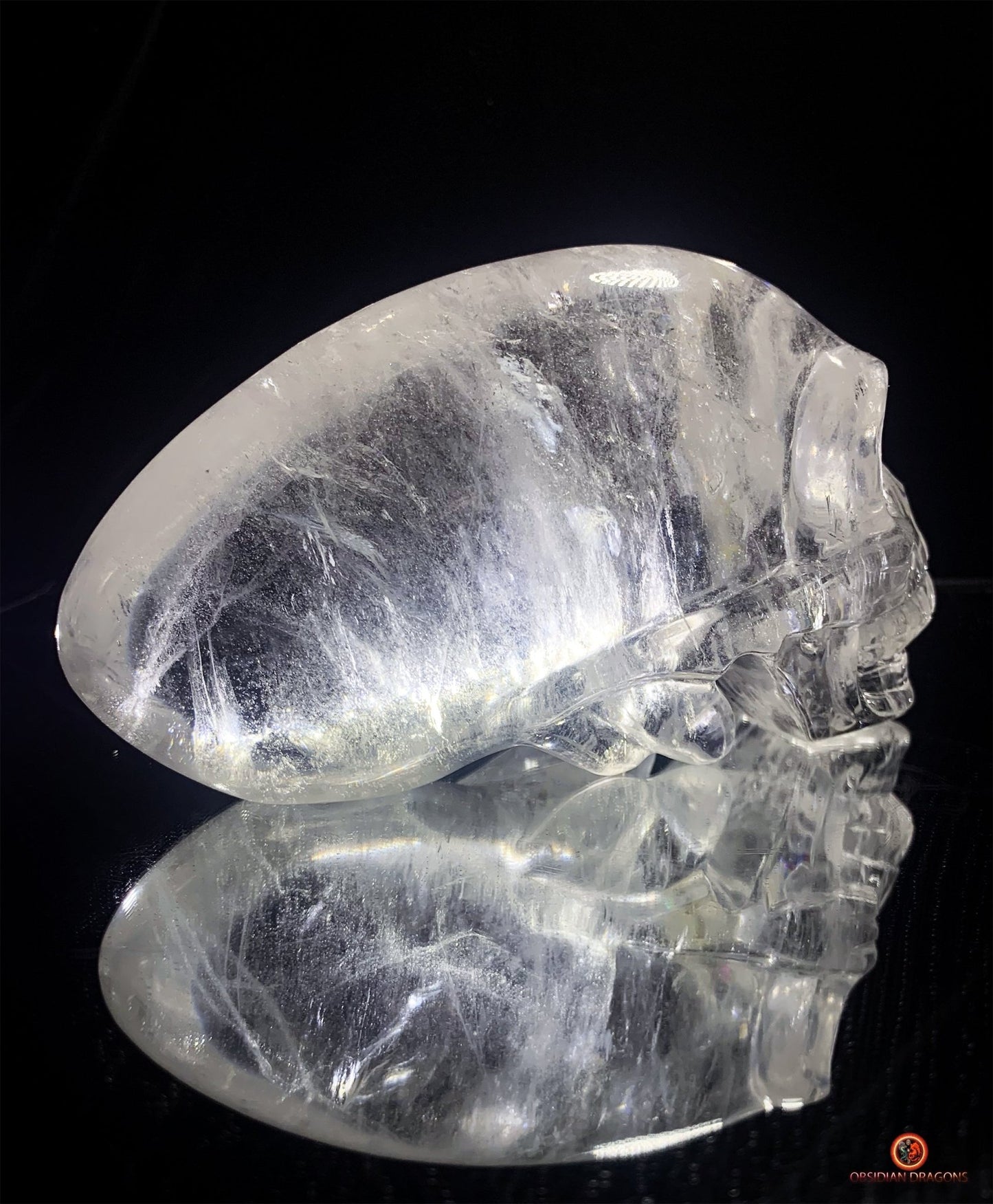 Crâne Alien en Cristal de Roche – Inclusions Arc-en-Ciel - obsidian dragons