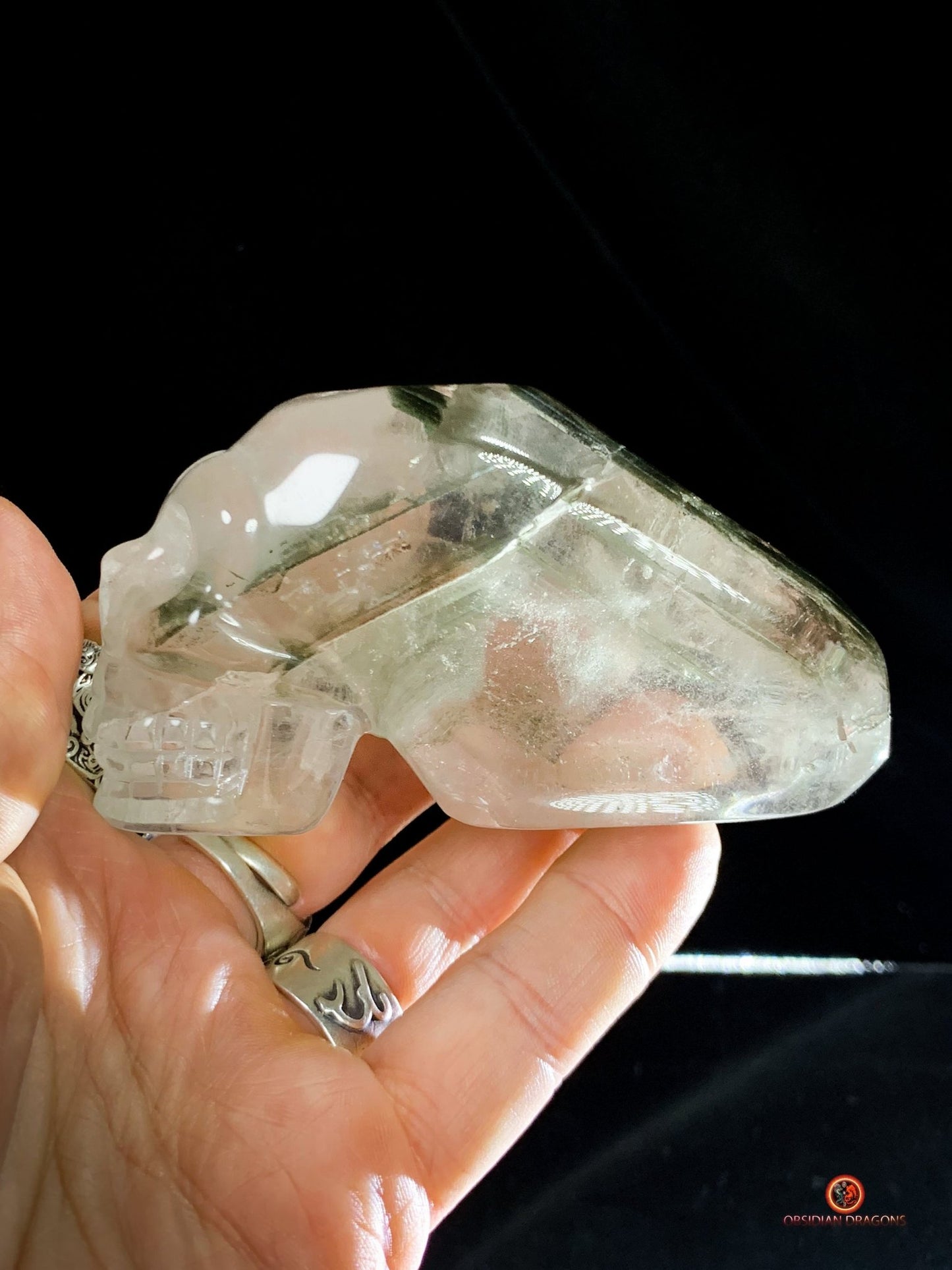 Crâne de cristal allongé - Quartz fantôme - Énergies | obsidian dragons