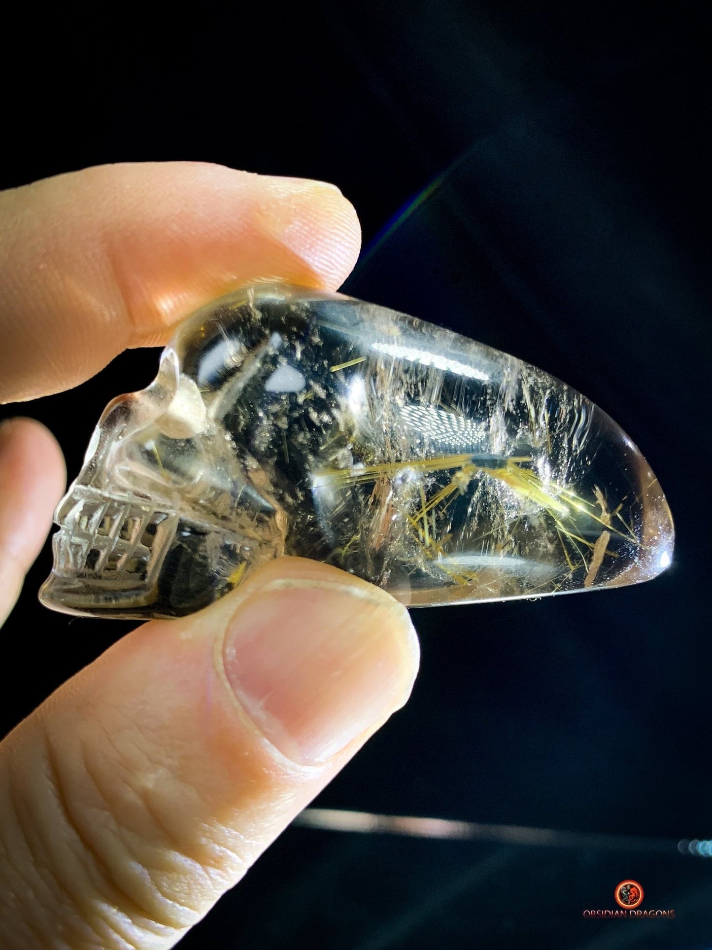 Crâne de Cristal Allongé en Quartz Rutile - Énergie et Éveil | obsidian dragons