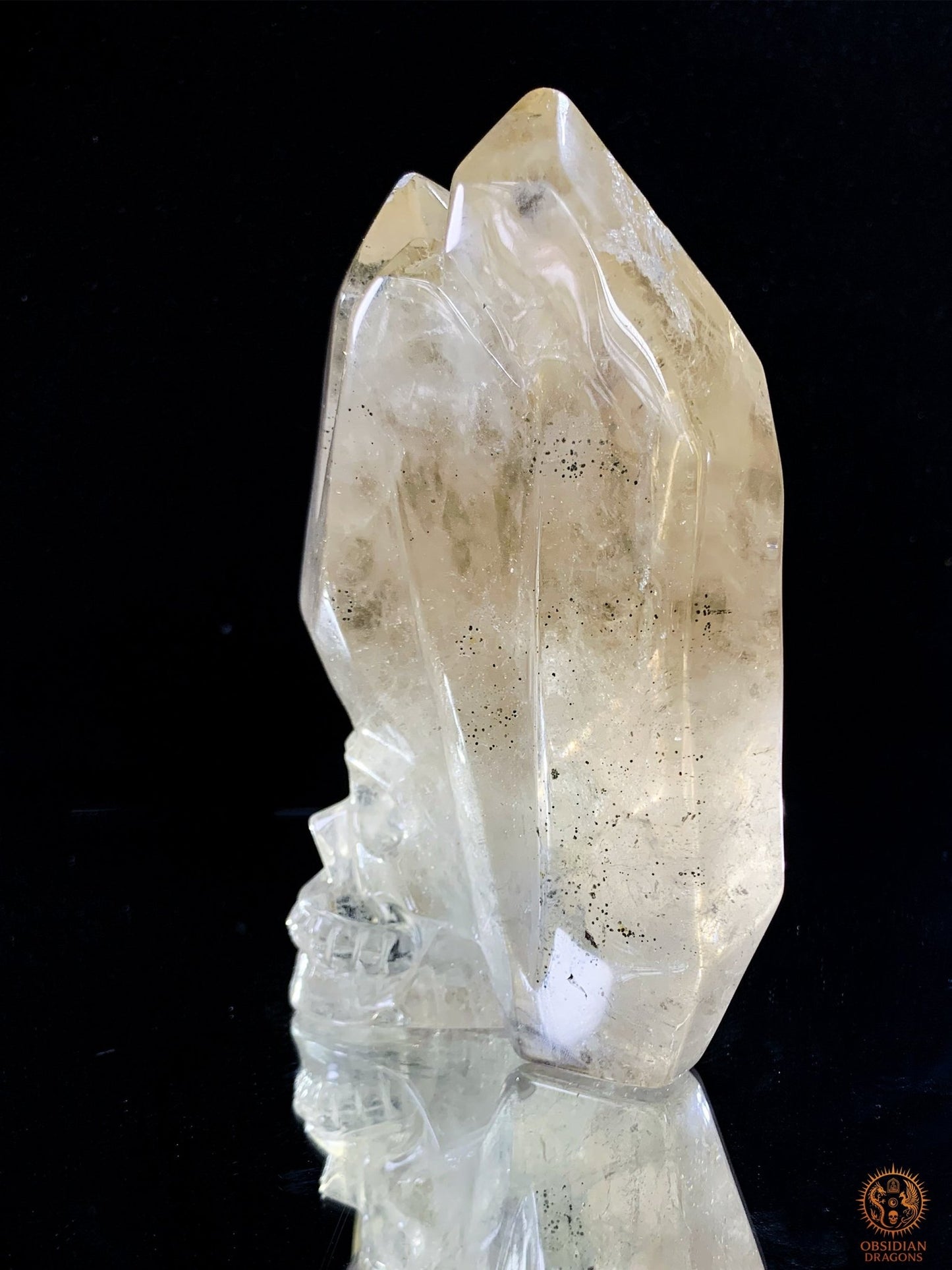 Crâne de Cristal - Quartz naturel Sculpté et Volumes Bruts | obsidian dragons