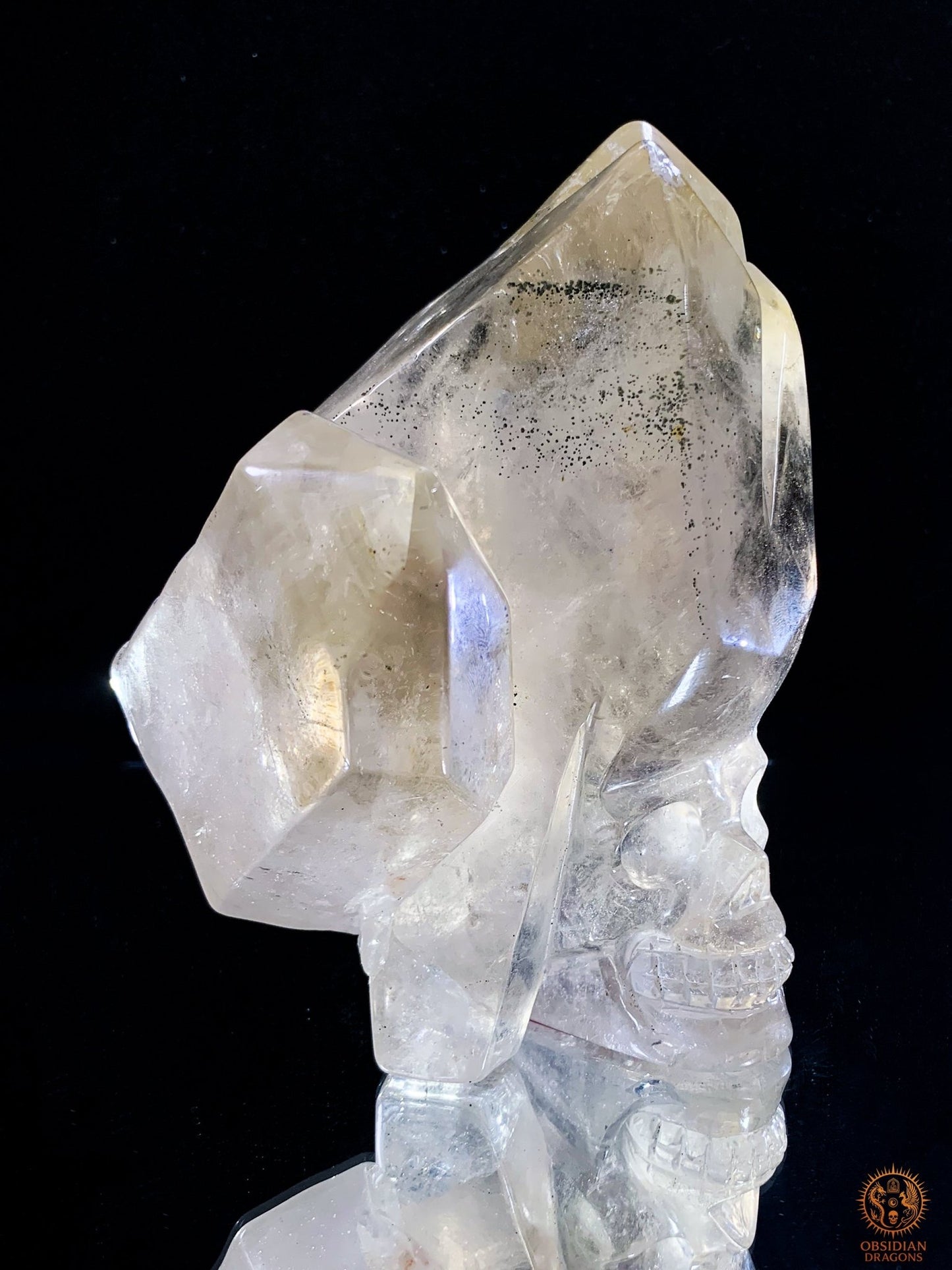 Crâne de Cristal - Quartz naturel Sculpté et Volumes Bruts - obsidian dragons