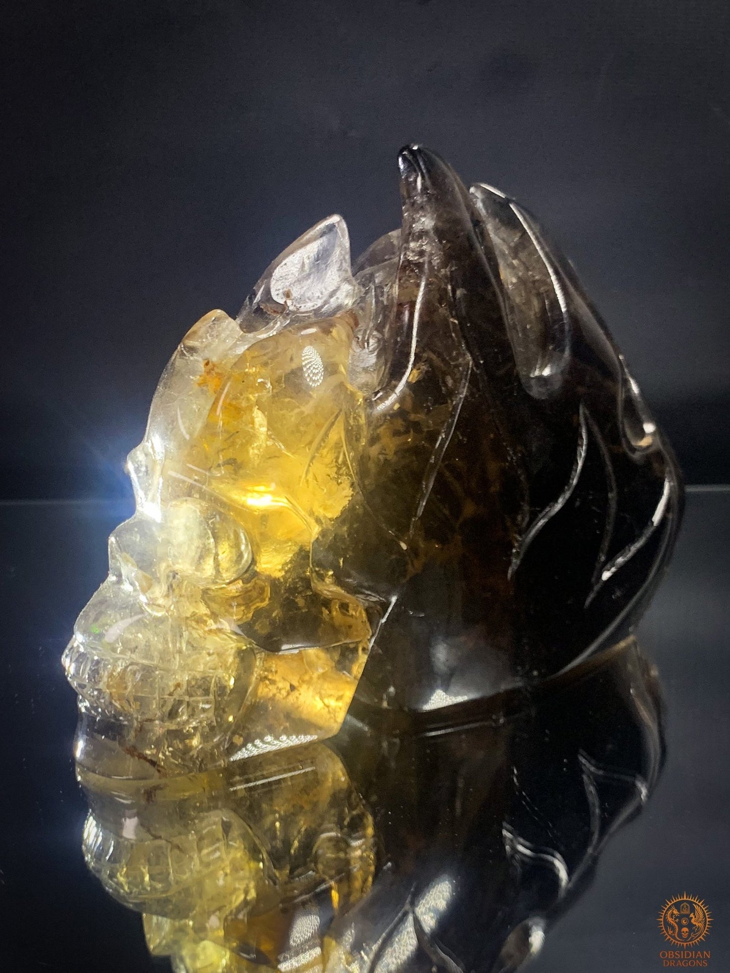 Crâne de Cristal allongé en Quartz Fumé - Crâne enflammé | obsidian dragons
