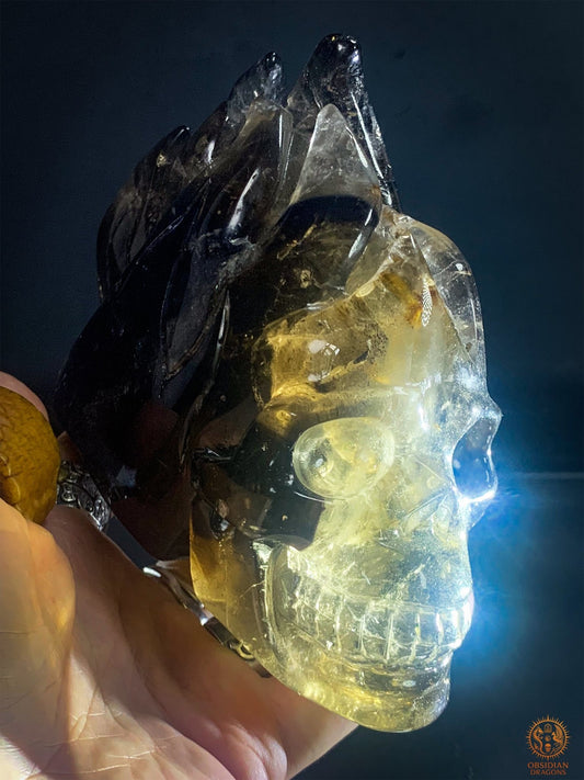 Crâne de Cristal allongé en Quartz Fumé - Crâne enflammé | obsidian dragons