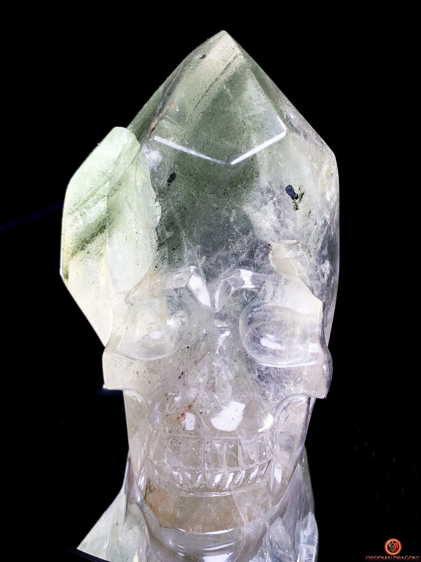 Crâne de Cristal en Quartz Fantôme - Lodolite – Éveil Minéral | obsidian dragons