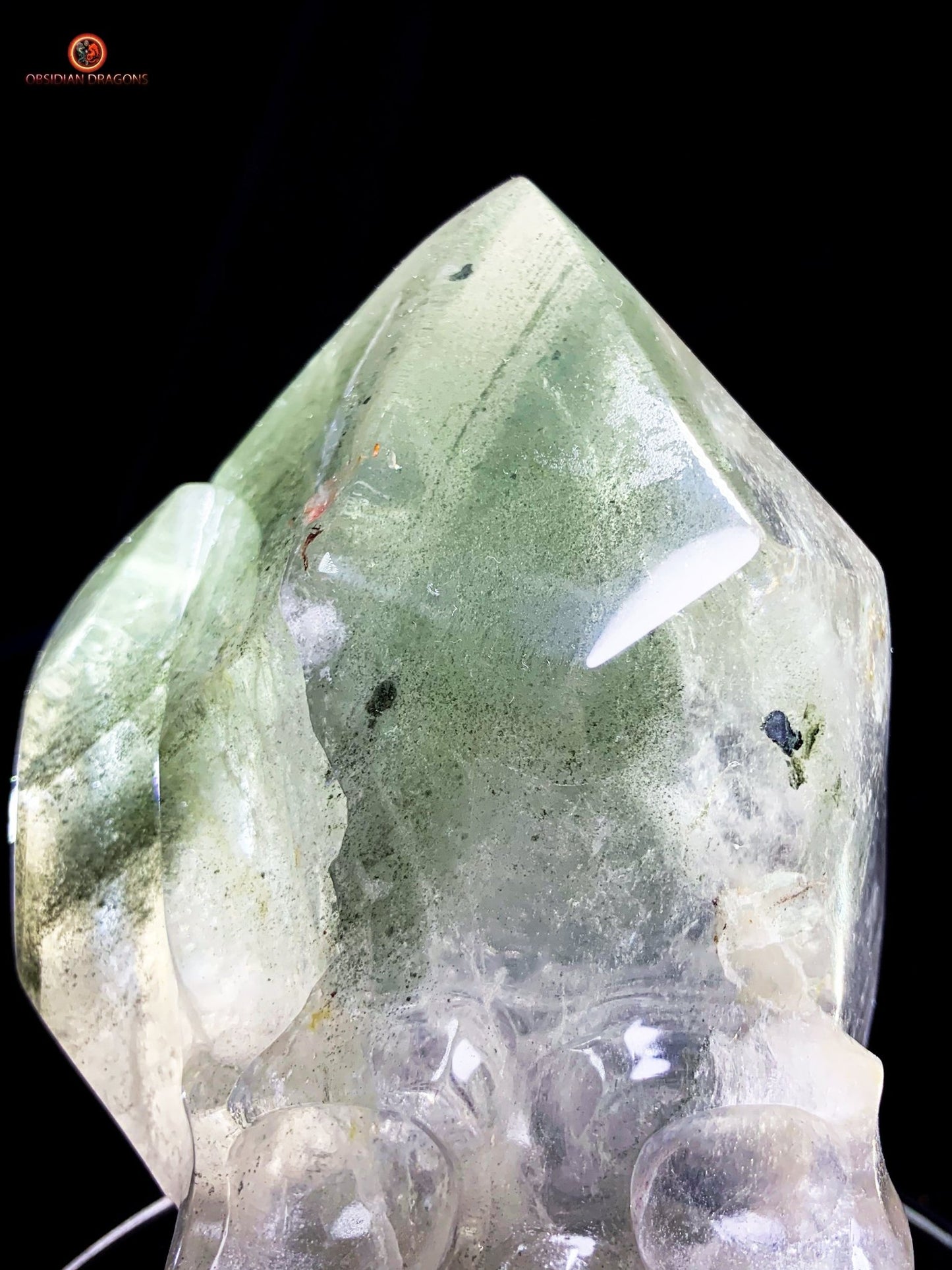 Crâne de Cristal en Quartz Fantôme - Lodolite – Éveil Minéral | obsidian dragons