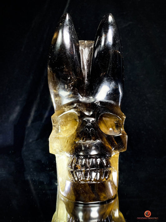 Crâne de Cristal en Quartz Fumé – Sanctuaire d’un Esprit Yōkai | obsidian dragons
