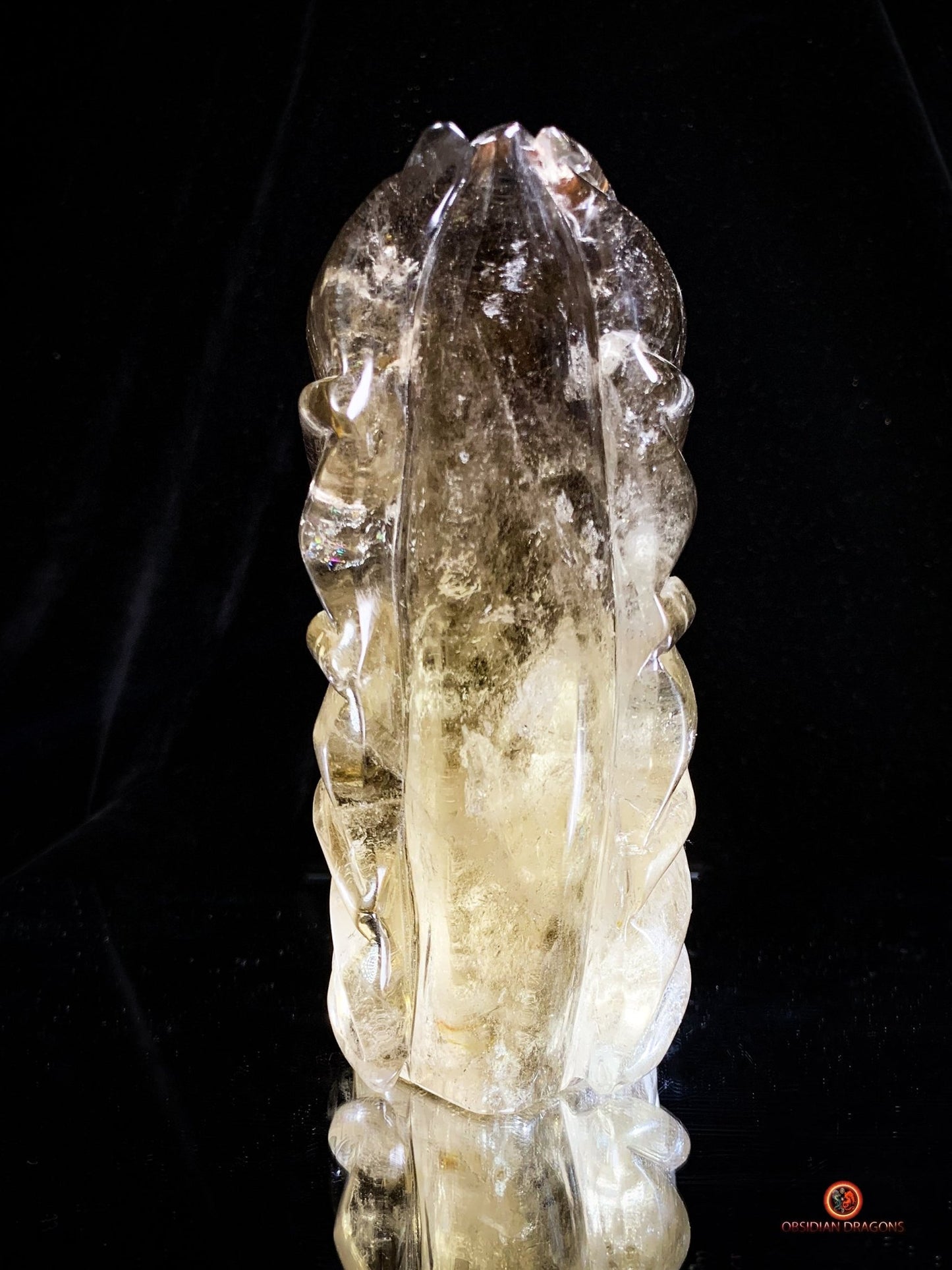 Crâne de Cristal en Quartz Fumé – Sanctuaire d’un Esprit Yōkai - obsidian dragons
