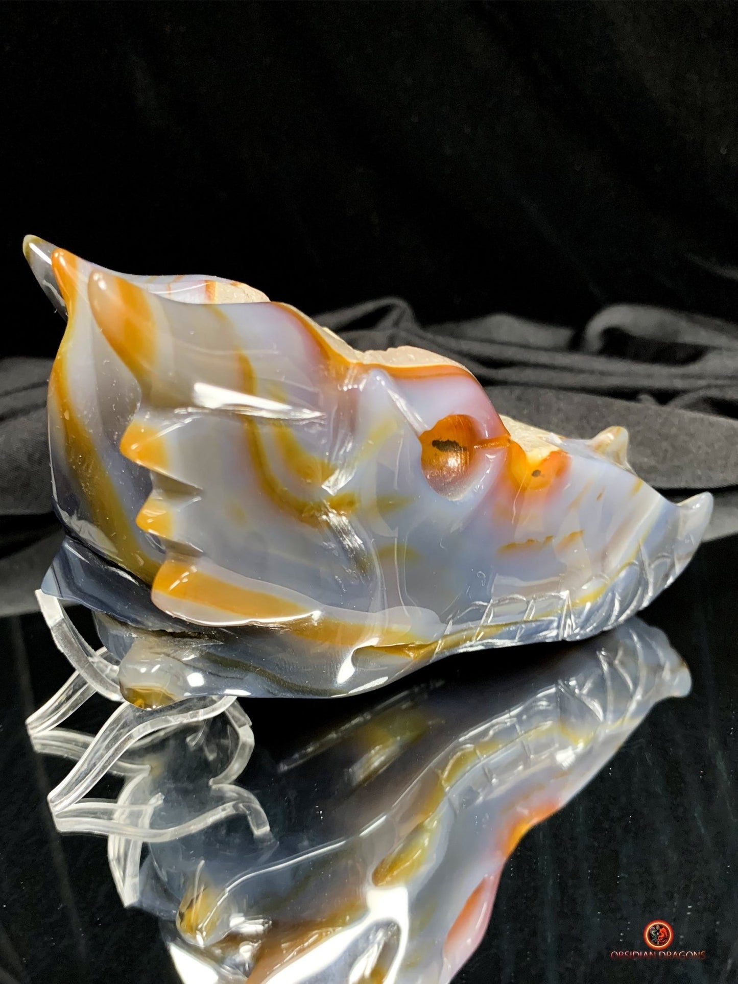 crâne de dragon en Géode de Quartz - Energie draconique | obsidian dragons