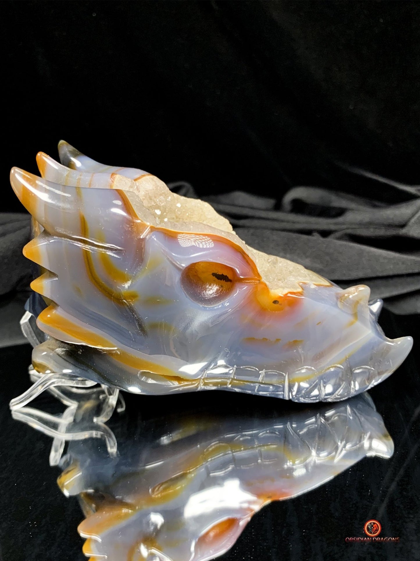 crâne de dragon en Géode de Quartz - Energie draconique | obsidian dragons