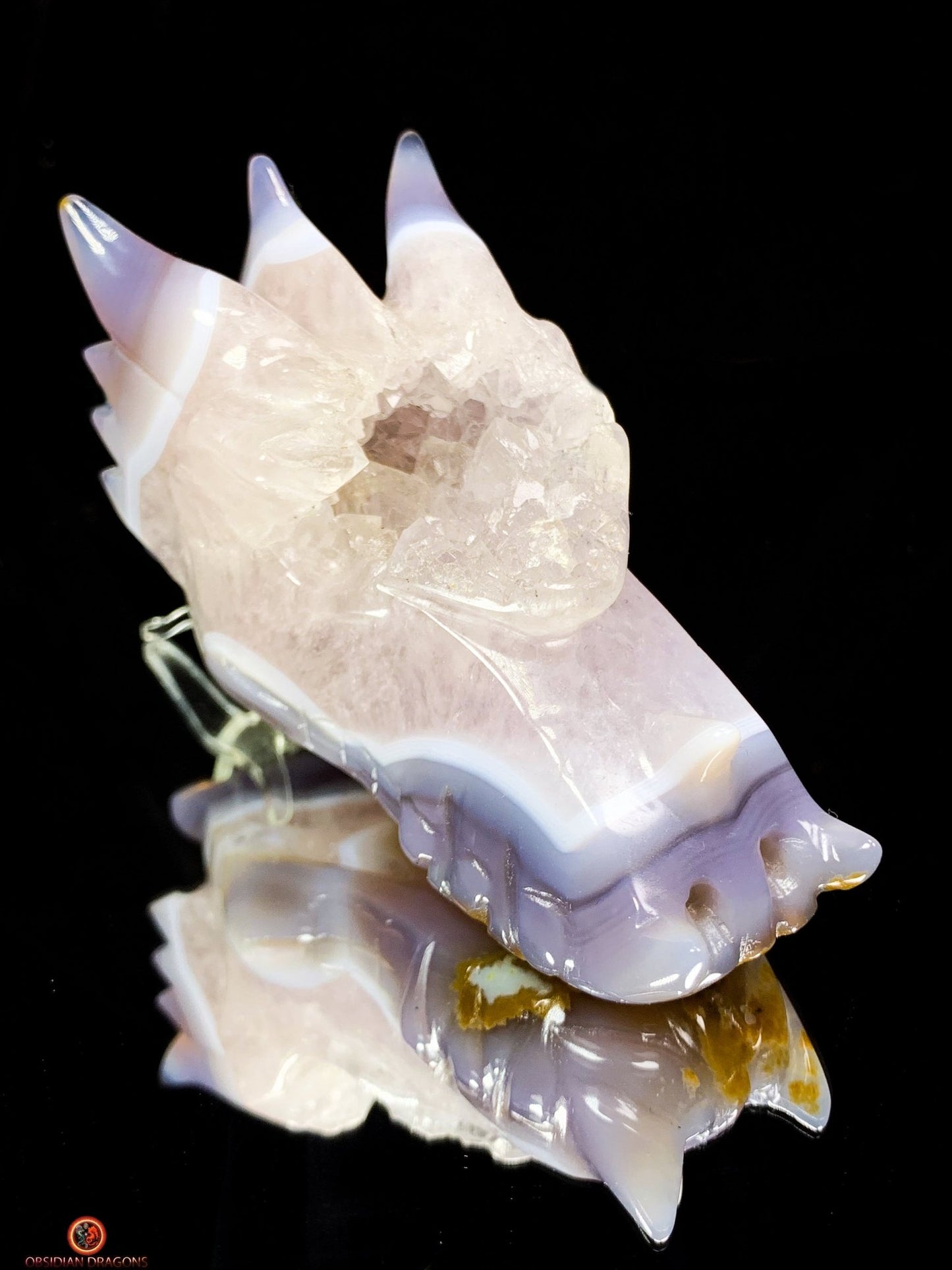 Crâne de Dragon en Géode de Quartz – Souffle de Cristal | obsidian dragons