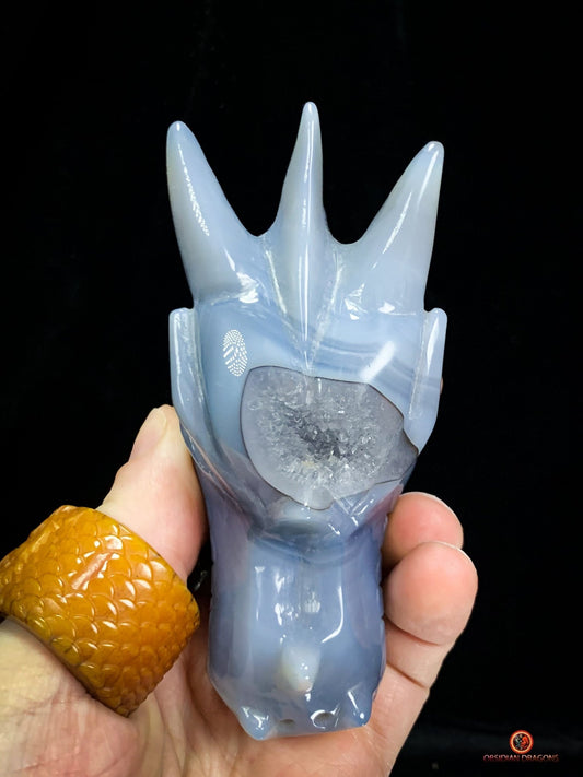Crâne de Dragon en géode de quartz et agate – Équilibre et Lumière | obsidian dragons