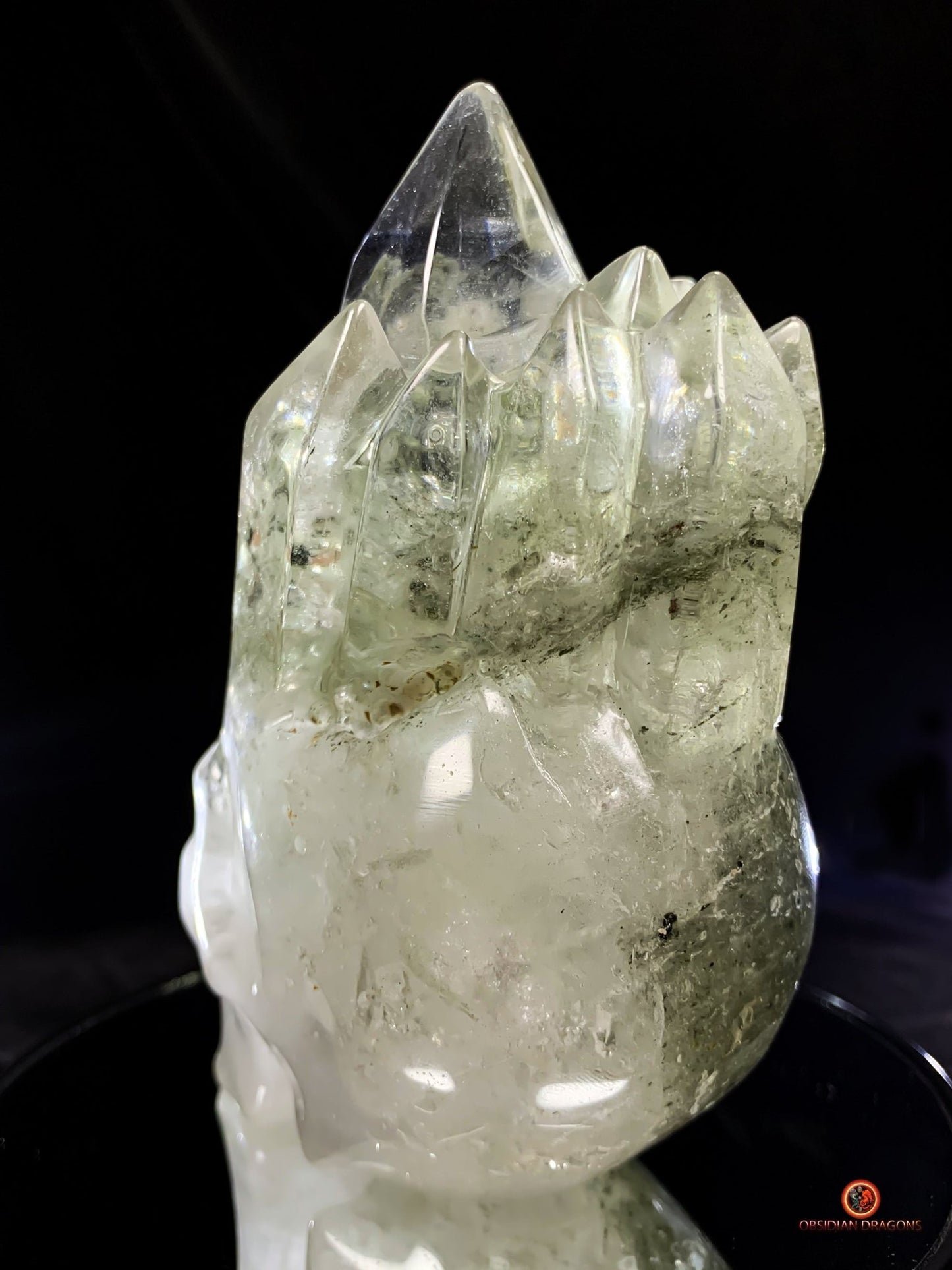 Crâne de cristal en quartz chlorite - Pièce Unique Sculptée | obsidian dragons