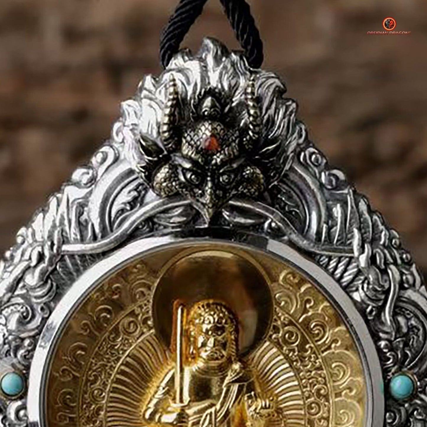 Ghau Bouddha Acala - Amulette Bouddhiste en Argent et or | obsidian dragons