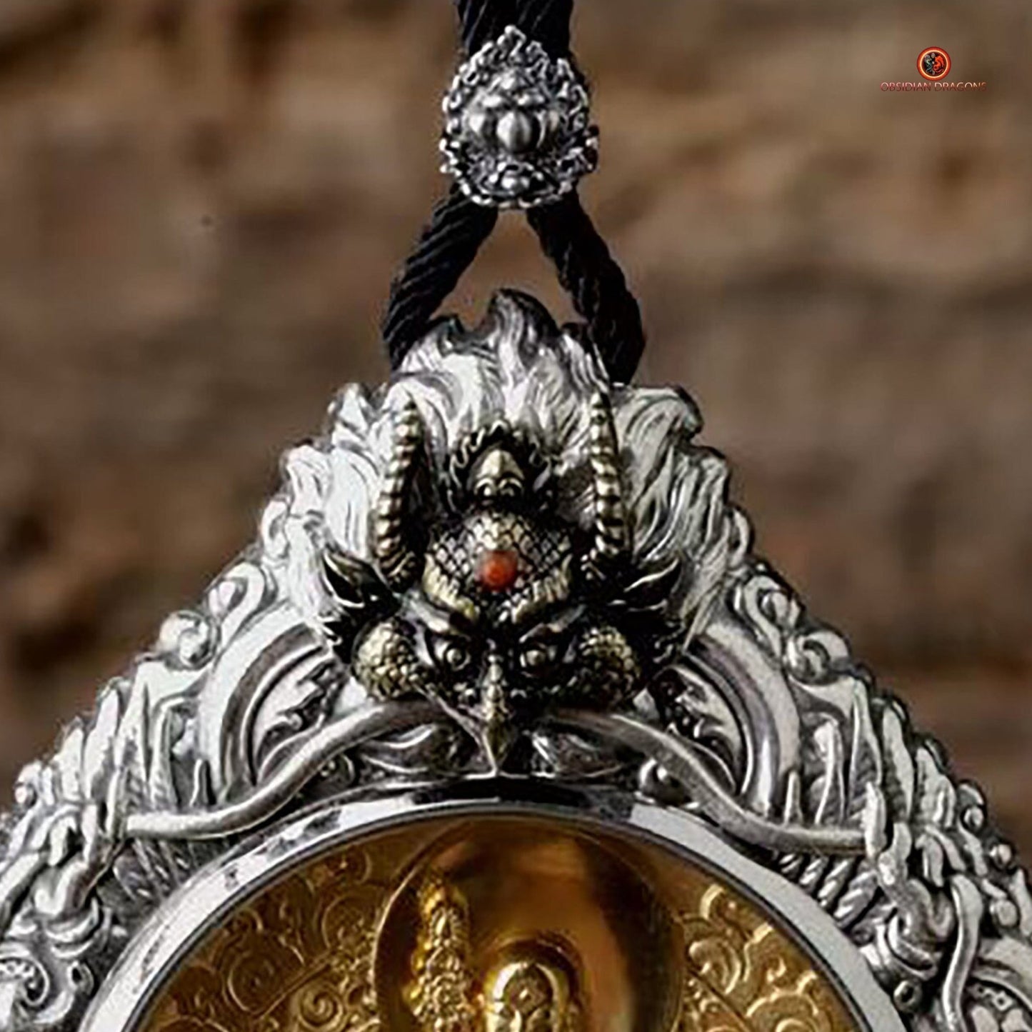 Ghau Bouddha Dizang - Amulette Bouddhiste en Argent et or | obsidian dragons