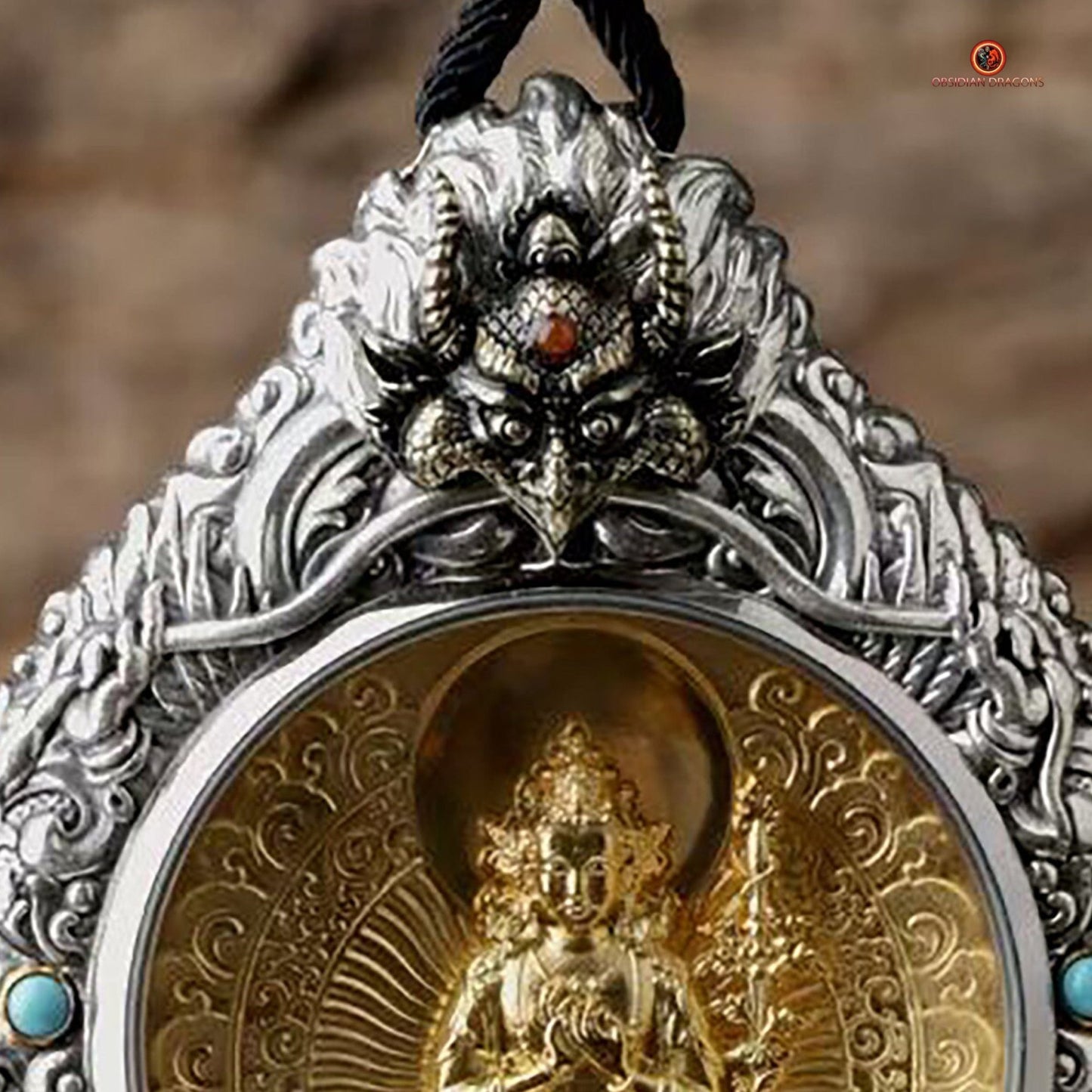 Ghau Bouddha akashagarbha - Amulette Bouddhiste en Argent et or | obsidian dragons