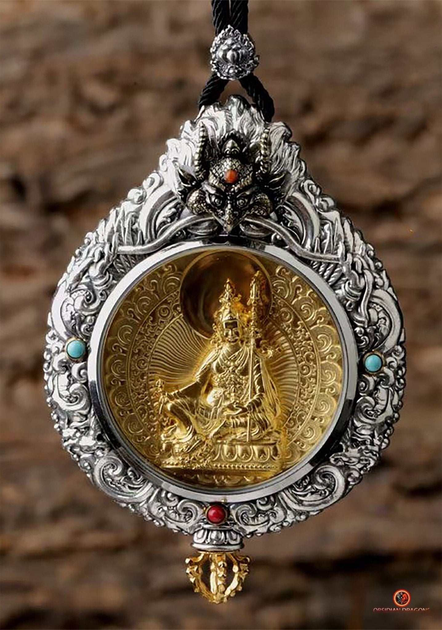 Ghau de Guru Rinpoche - Amulette Bouddhiste en Argent et or | obsidian dragons