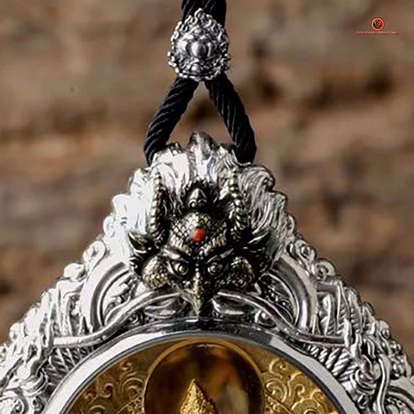 Ghau de Jambhala - Amulette Bouddhiste en Argent et or | obsidian dragons