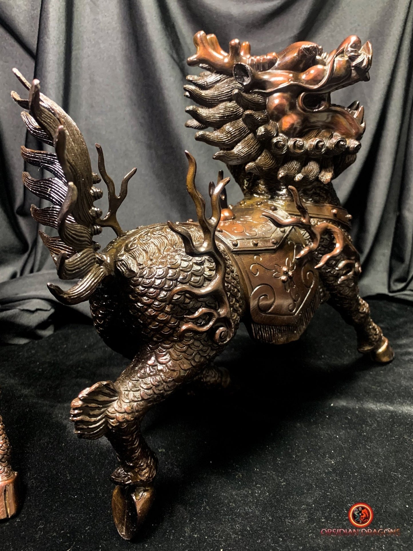 Paire de Qilin en bronze - Statue Feng Shui rare et unique | obsidian dragons