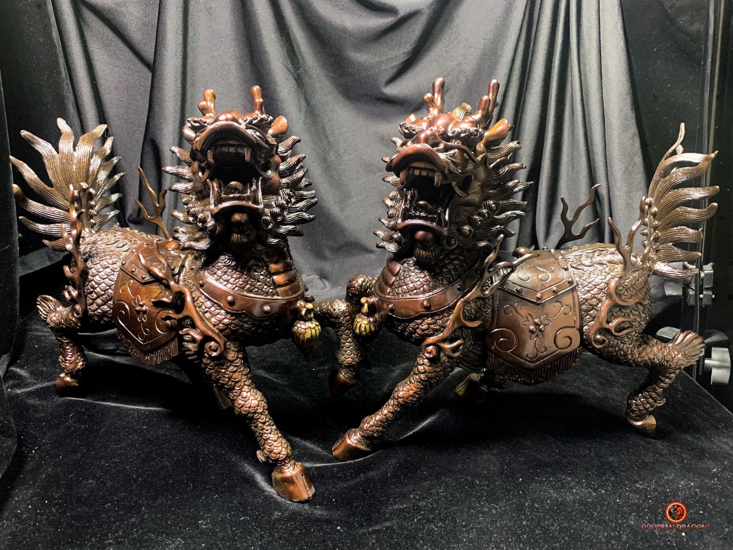 Paire de Qilin en bronze - Statue Feng Shui rare et unique | obsidian dragons