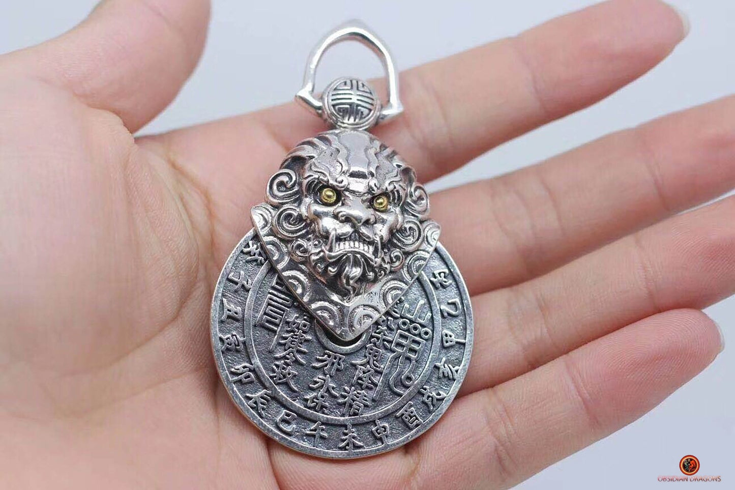 Pendentif Feng Shui en Argent 925 – Lion Gardien Protecteur | obsidian dragons
