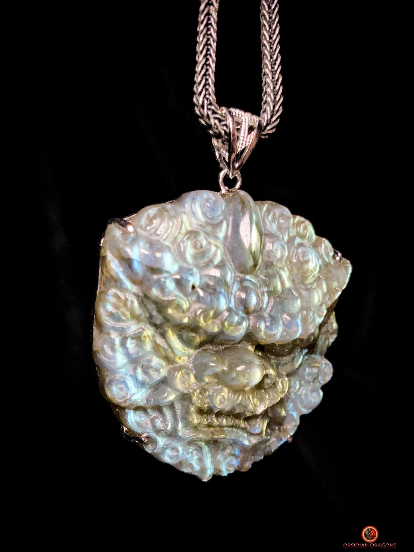 Pendentif Pixiu en Labradorite serti en argent - Bonne fortune | obsidian dragons