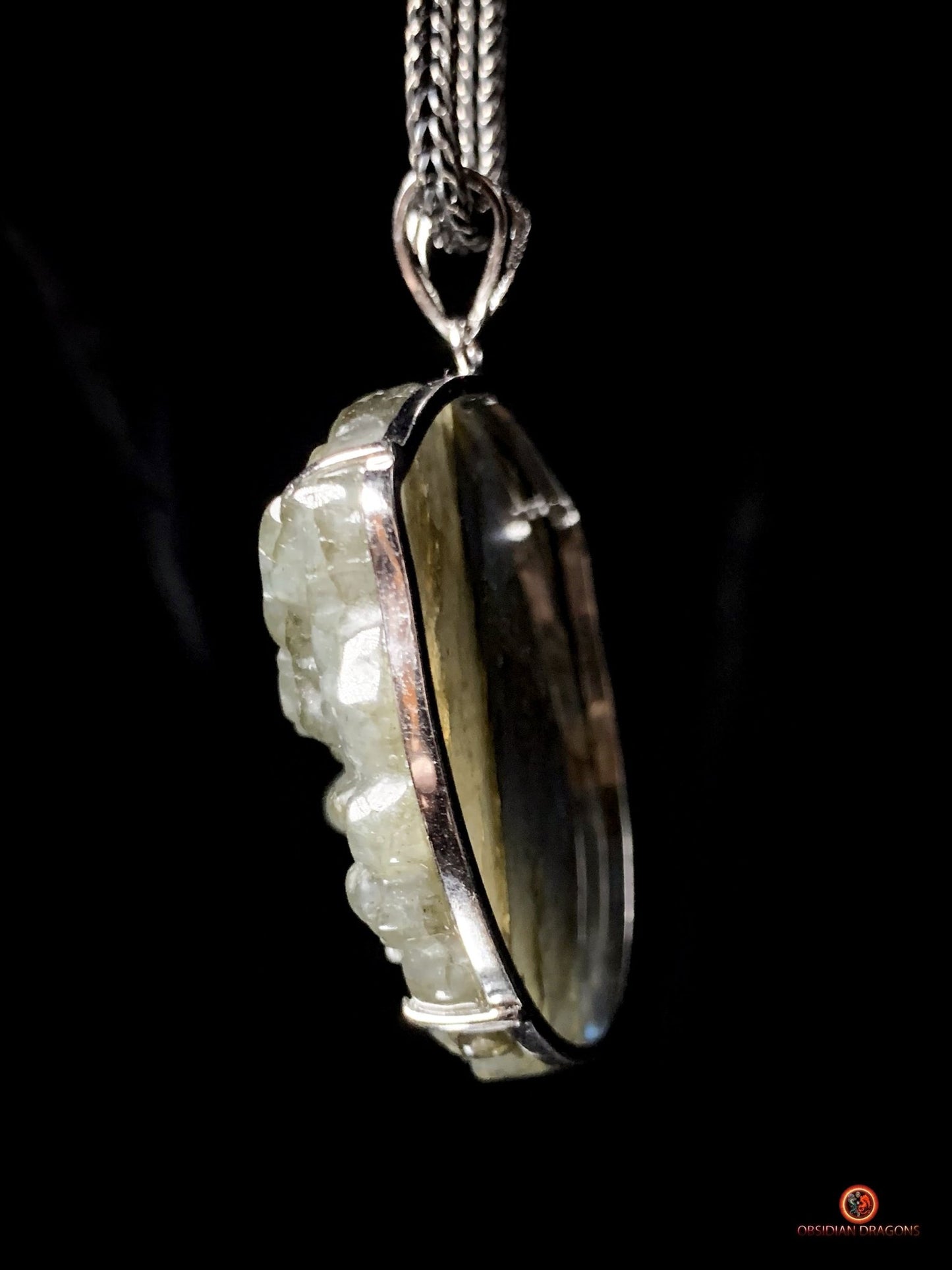 Pendentif Pixiu en Labradorite serti en argent - Bonne fortune | obsidian dragons