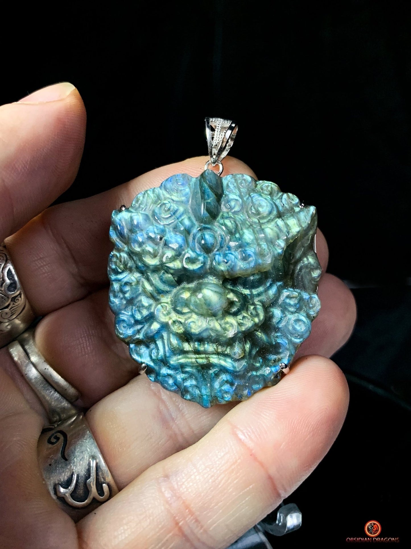 Pendentif Pixiu en Labradorite serti en argent - Bonne fortune | obsidian dragons