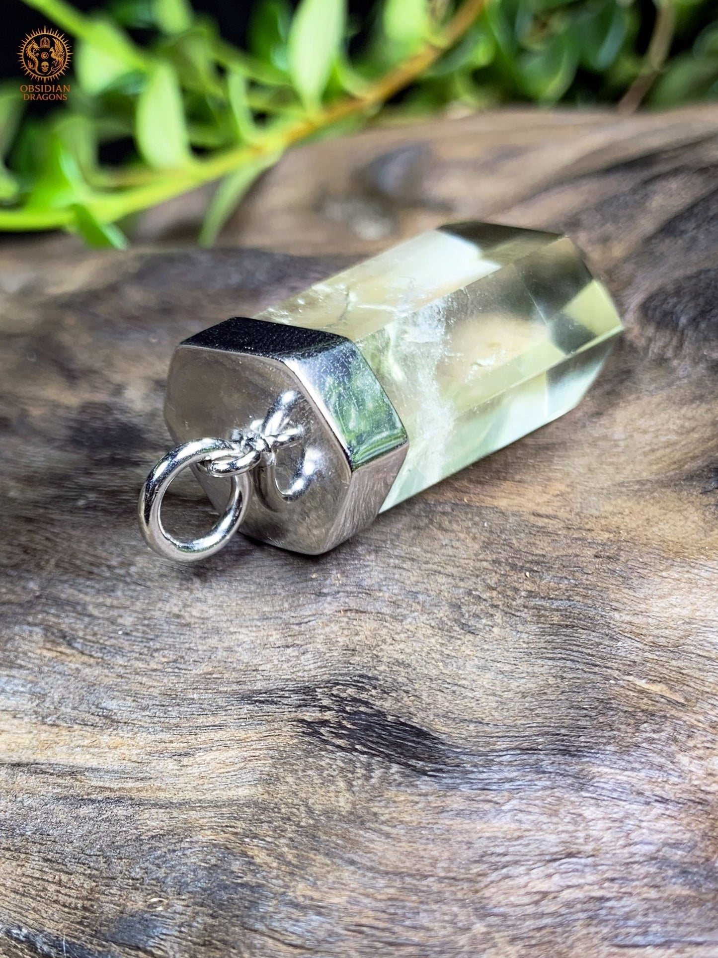 Pendentif Pointe de Cristal – Citrine - Lame de Lumière | obsidian dragons