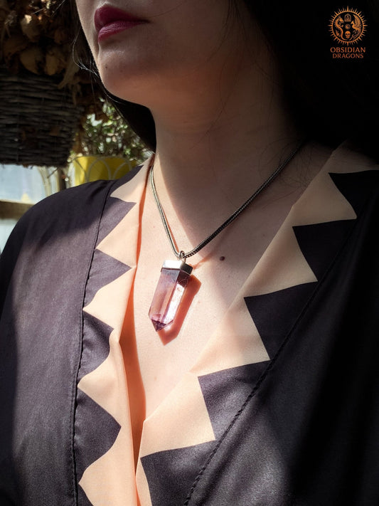 Pendentif Pointe de Cristal en Amétrine – Lame du Passage | obsidian dragons