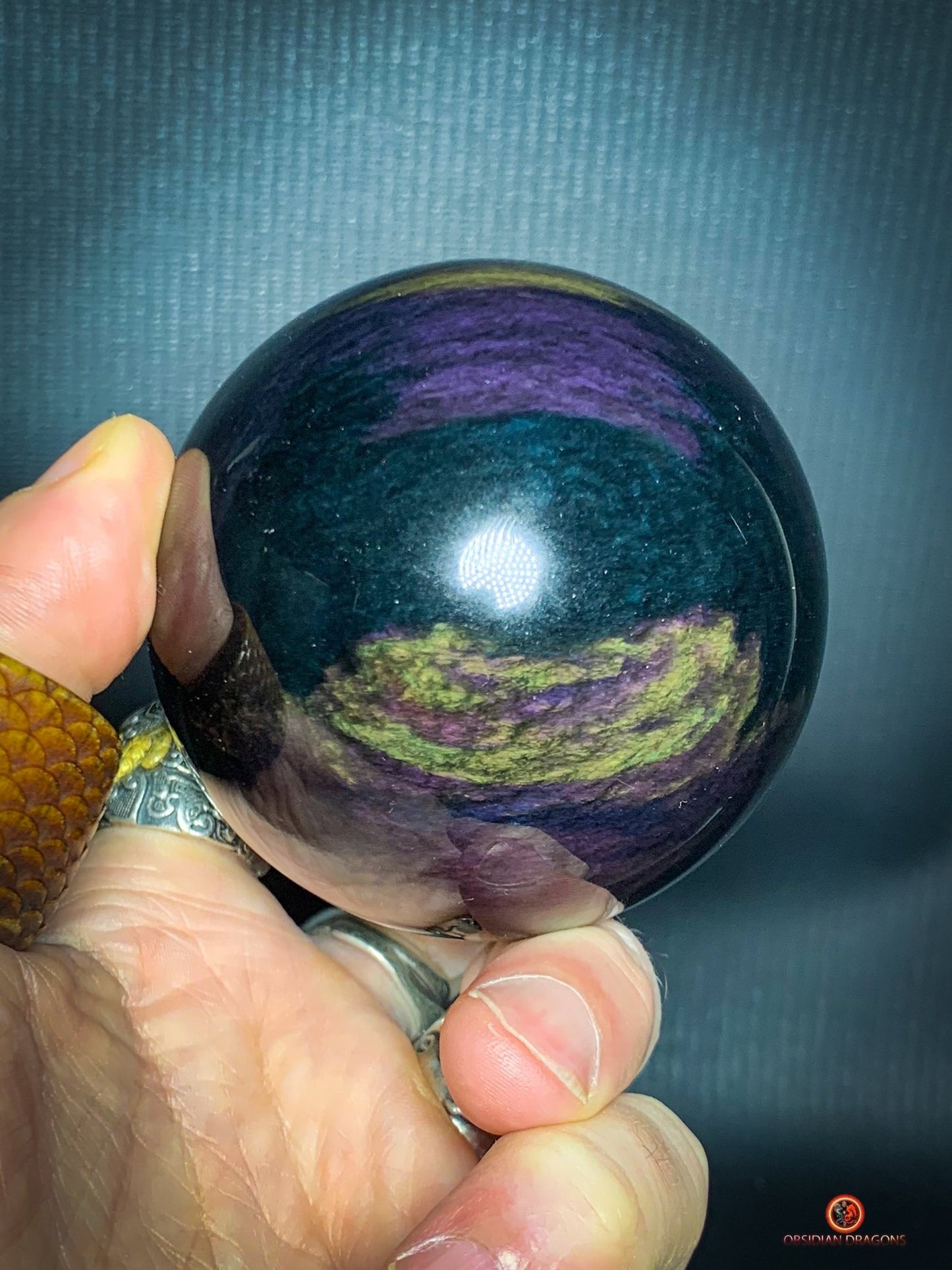 Sphère en obsidienne Mento Huichol - diamètre de 7.64cm - 0,518kg | obsidian dragons