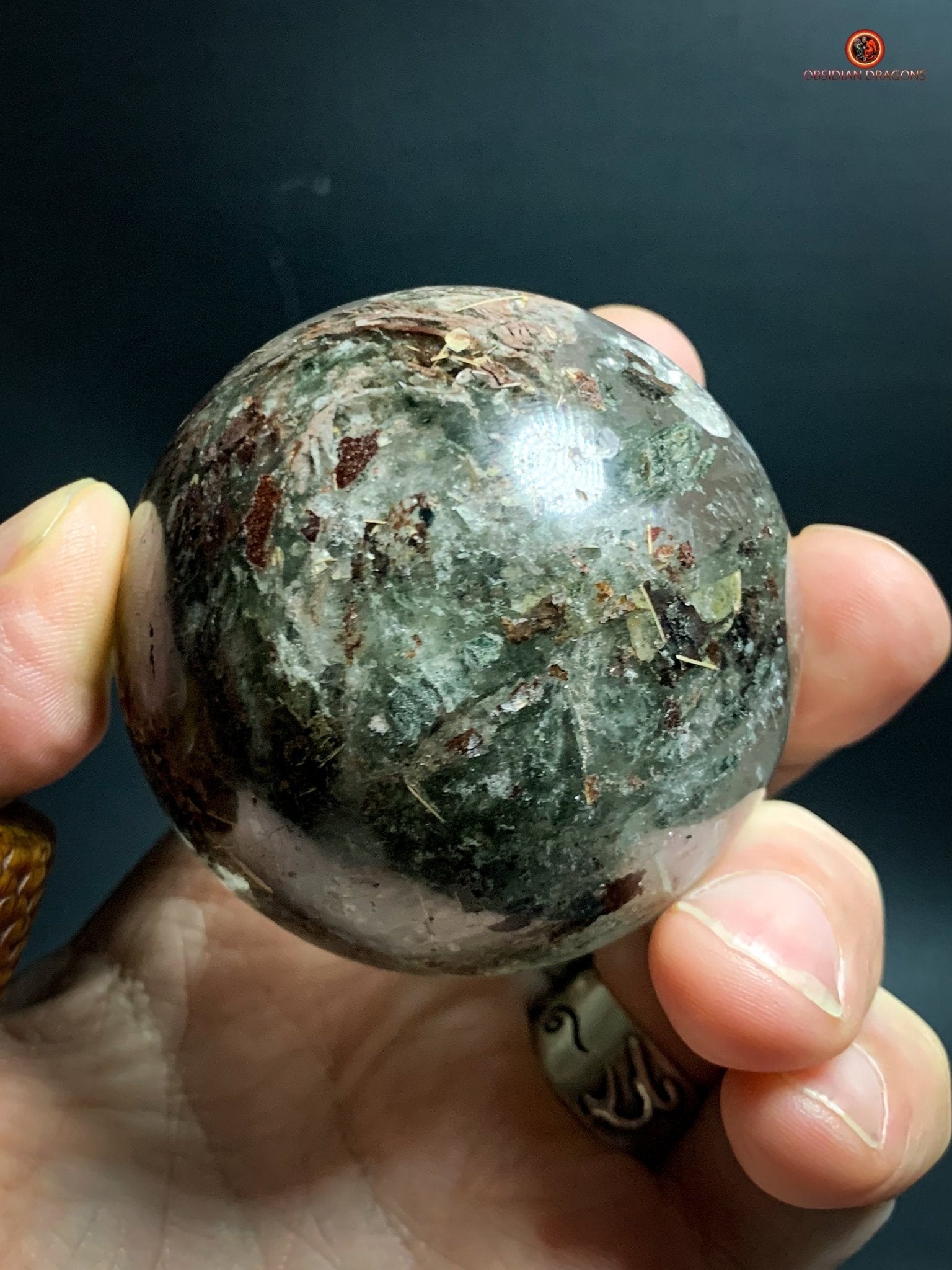 Sphère en Quartz Chlorite - boule de cristal - cristal naturel - obsidian dragons
