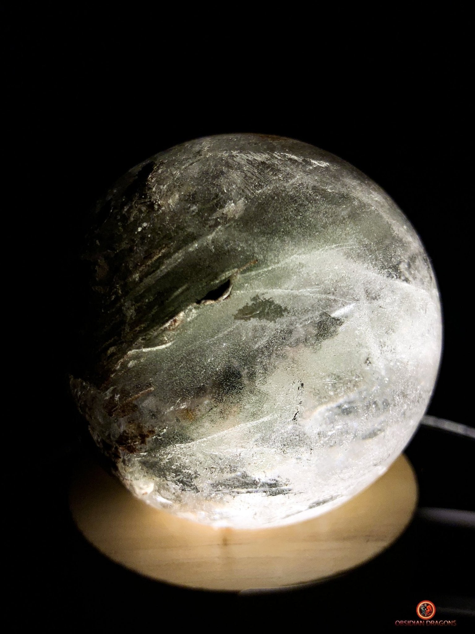 Sphère en Quartz Chlorite - boule de cristal - cristal naturel - obsidian dragons