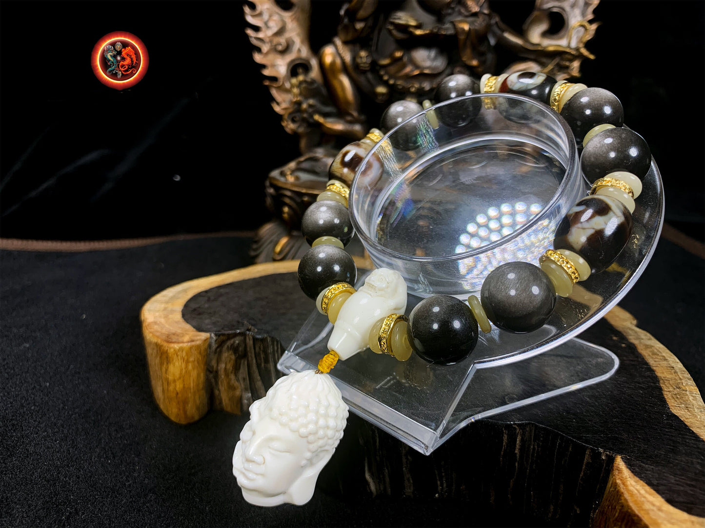 Bracelet mala, bouddhiste, bouddha. Meditation. obsidienne argentées, agates sacrées tibétaines "DZI" authentiques. Bouddha sakyamuni/ Acala - obsidian dragon