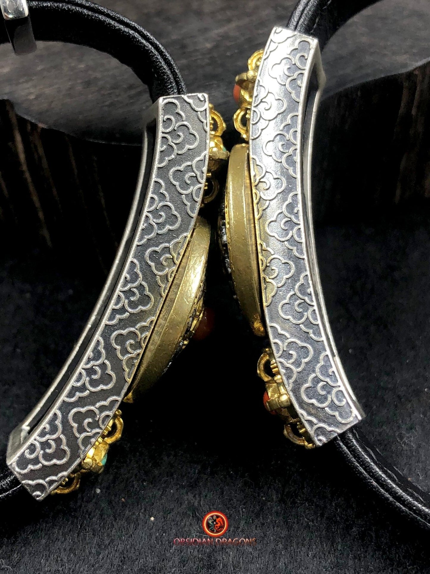 Bracelet Feng shui- Argent et cuir- Trigrammes Bagua | obsidian dragons