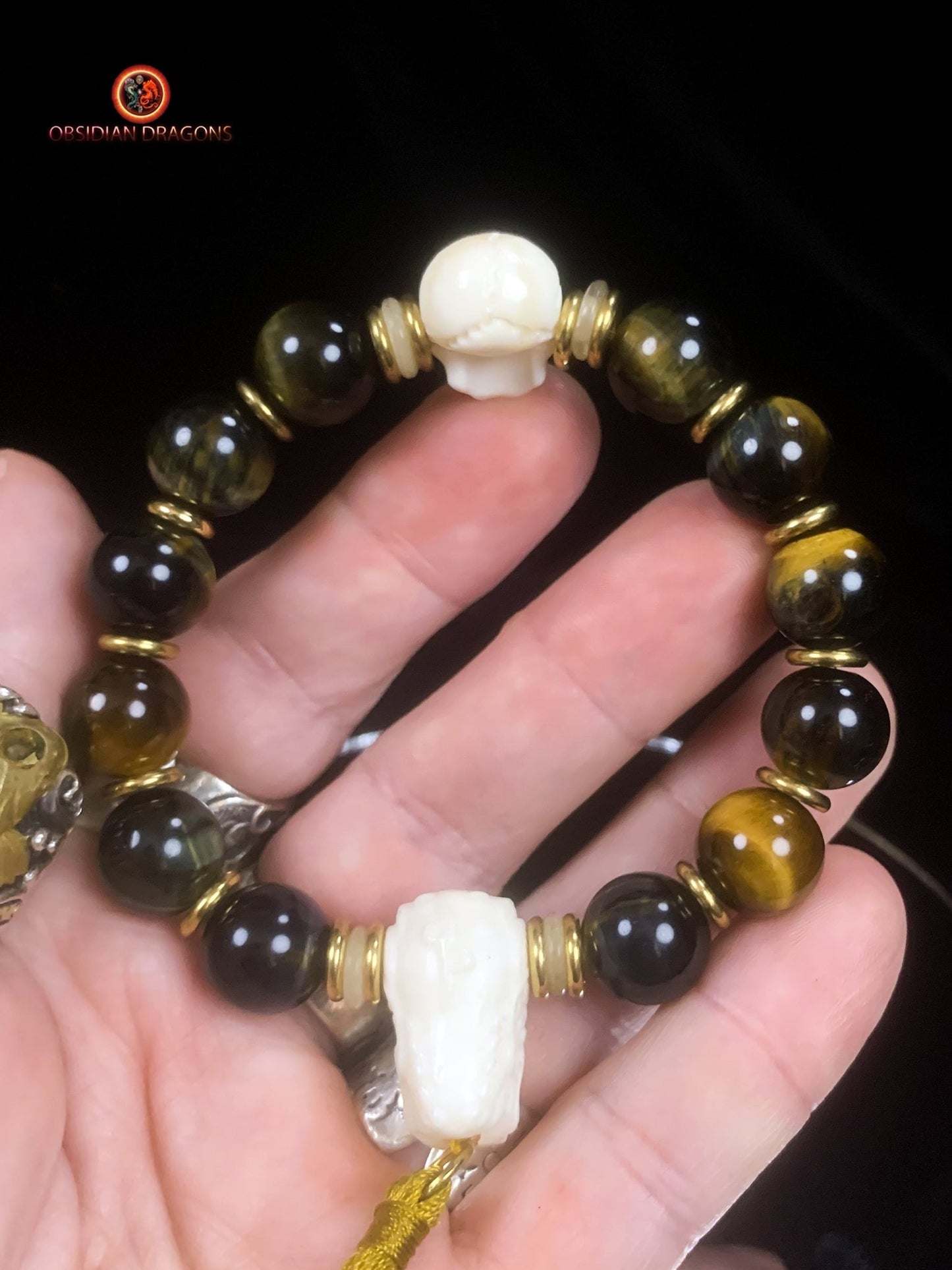 Bracelet en oeil de tigre- Crâne et dragon en os | obsidian dragons