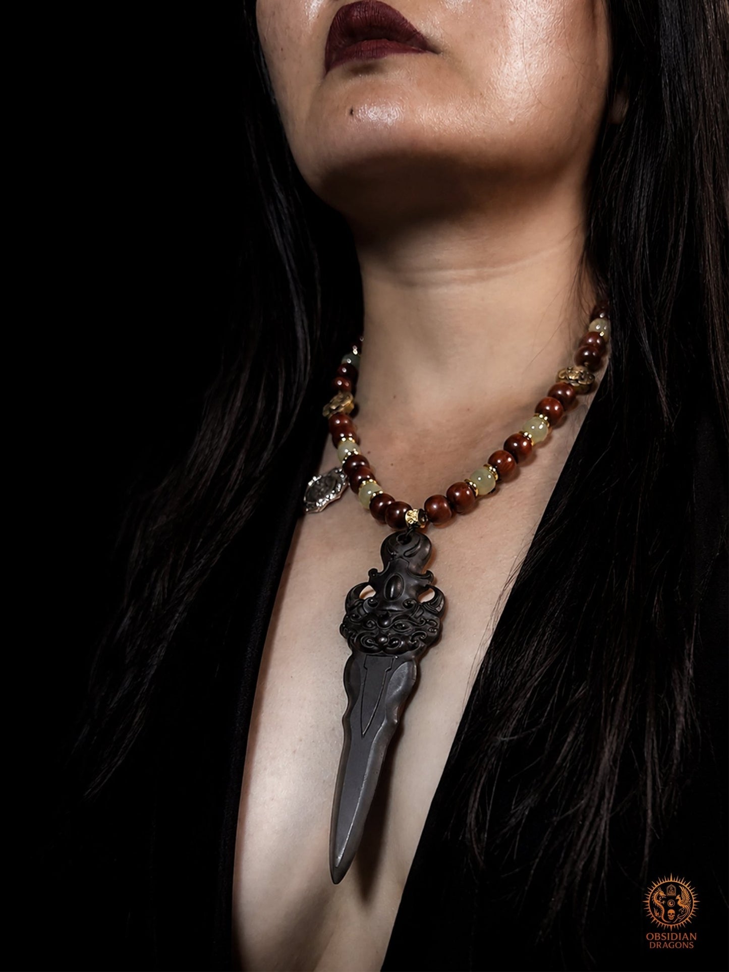 Collier talisman taoïste - épée de protection en jade noir