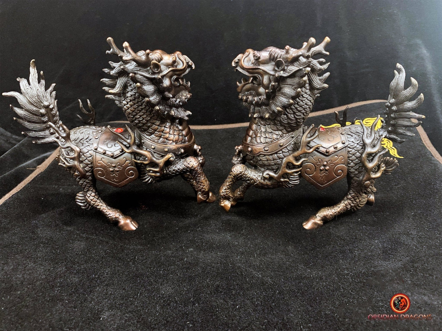 Couple de Qilin en bronze - protection Feng Shui | obsidian dragons