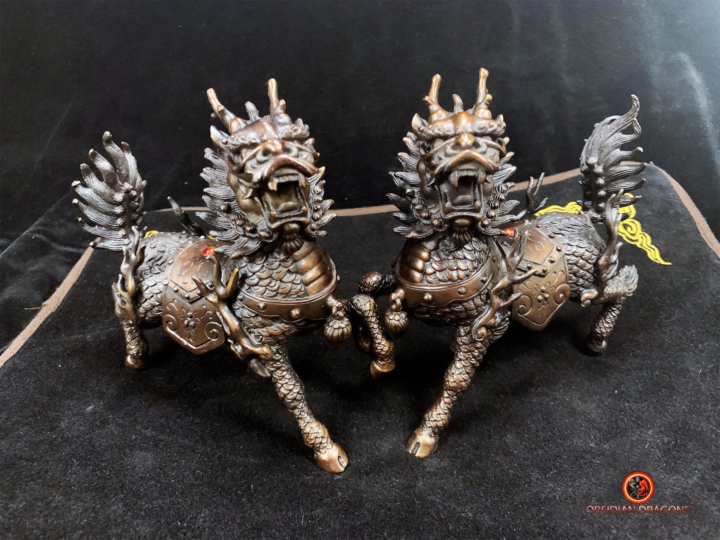 Couple de Qilin en bronze - protection Feng Shui | obsidian dragons