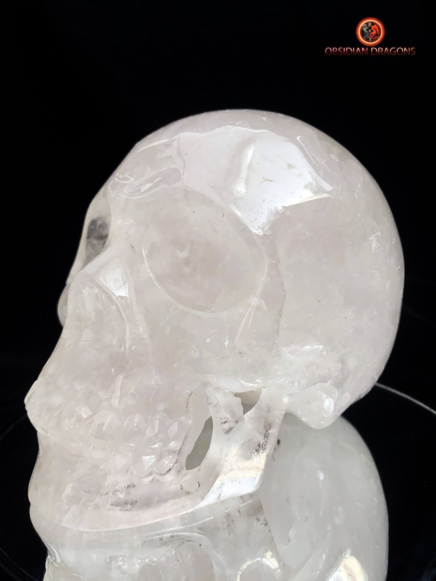 Grand crâne de cristal en cristal de roche himalayen | obsidian dragons