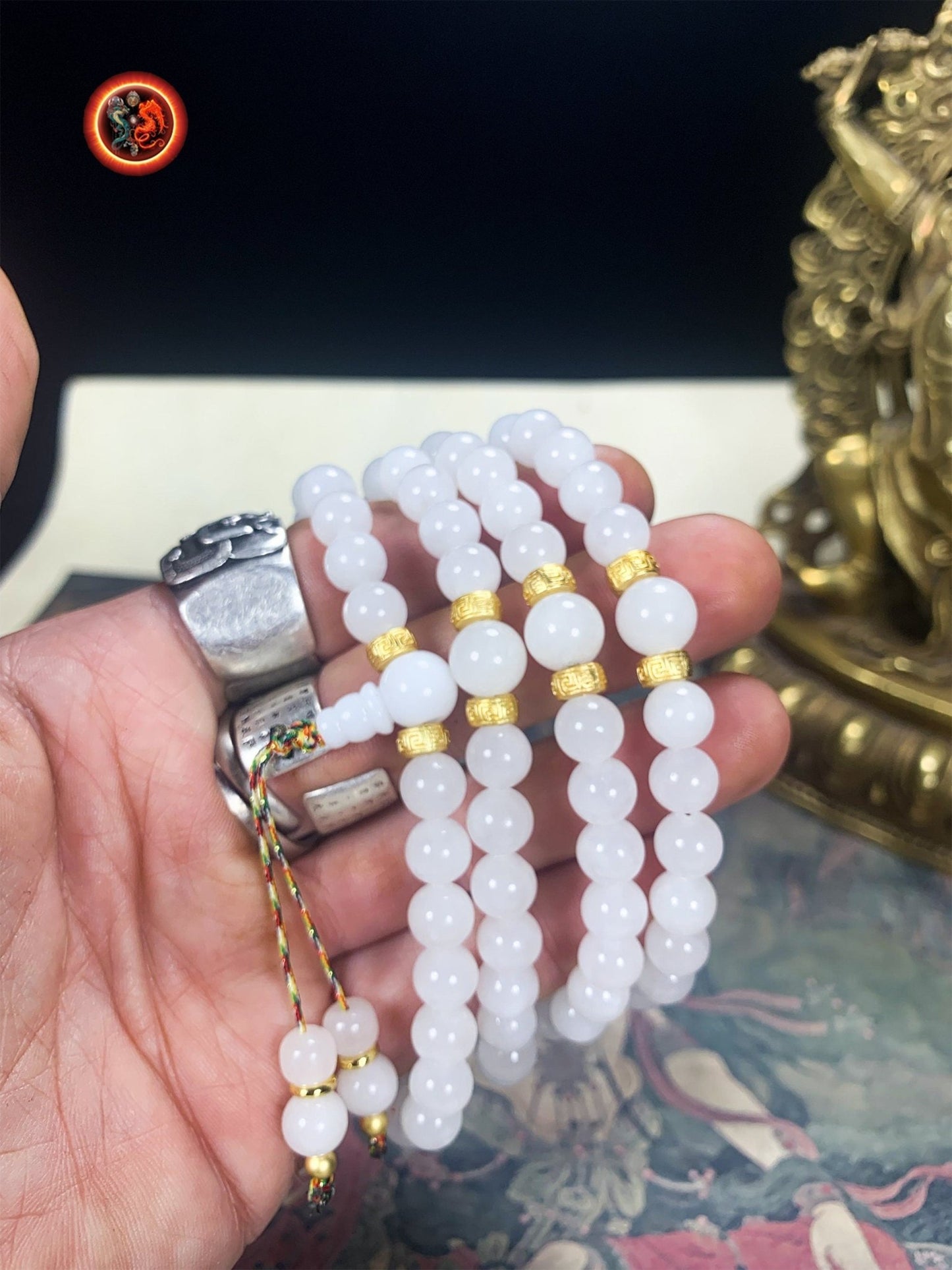 Mala artisanal en jade blanc- Chapelet bouddhiste | obsidian dragons
